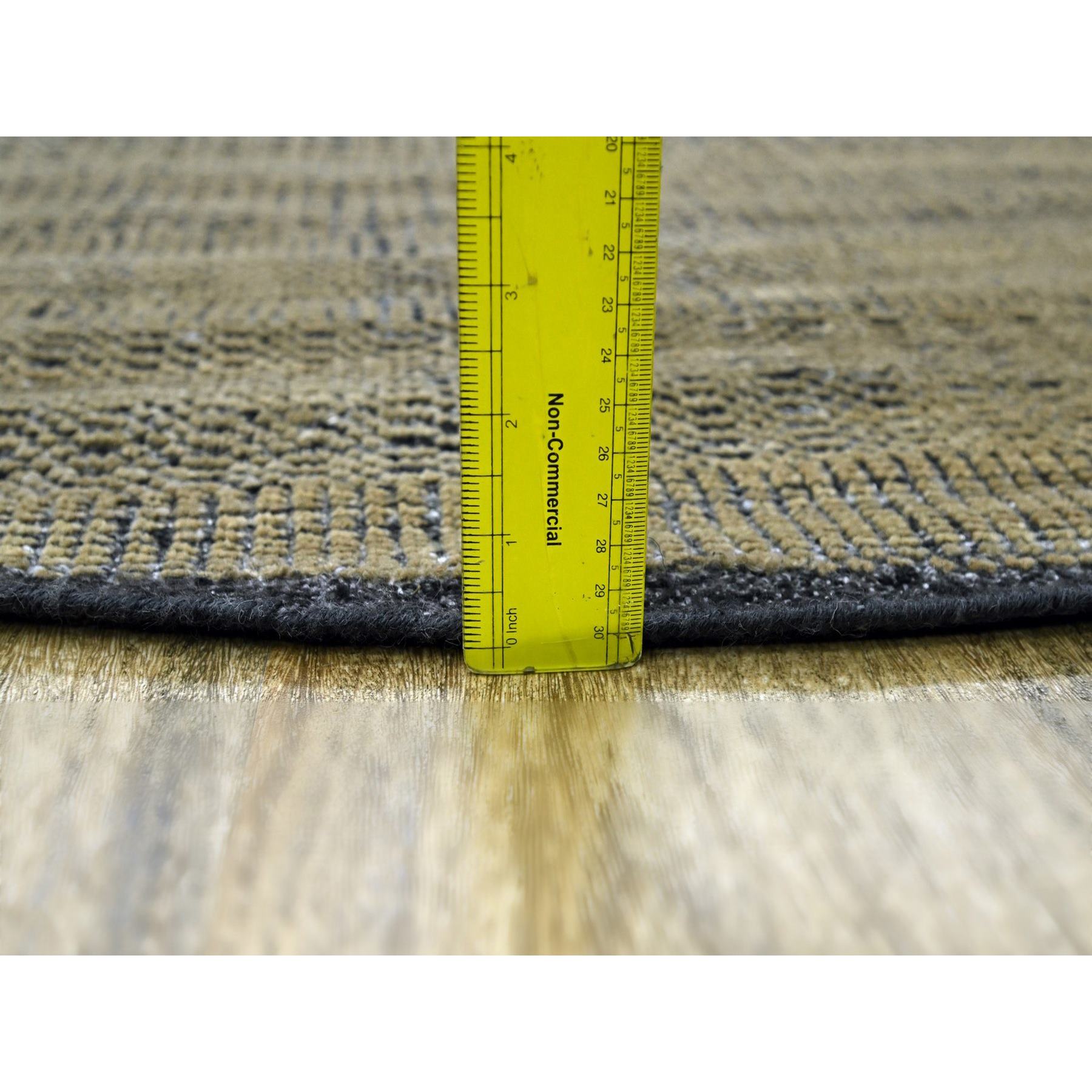 Modern-and-Contemporary-Hand-Knotted-Rug-383650