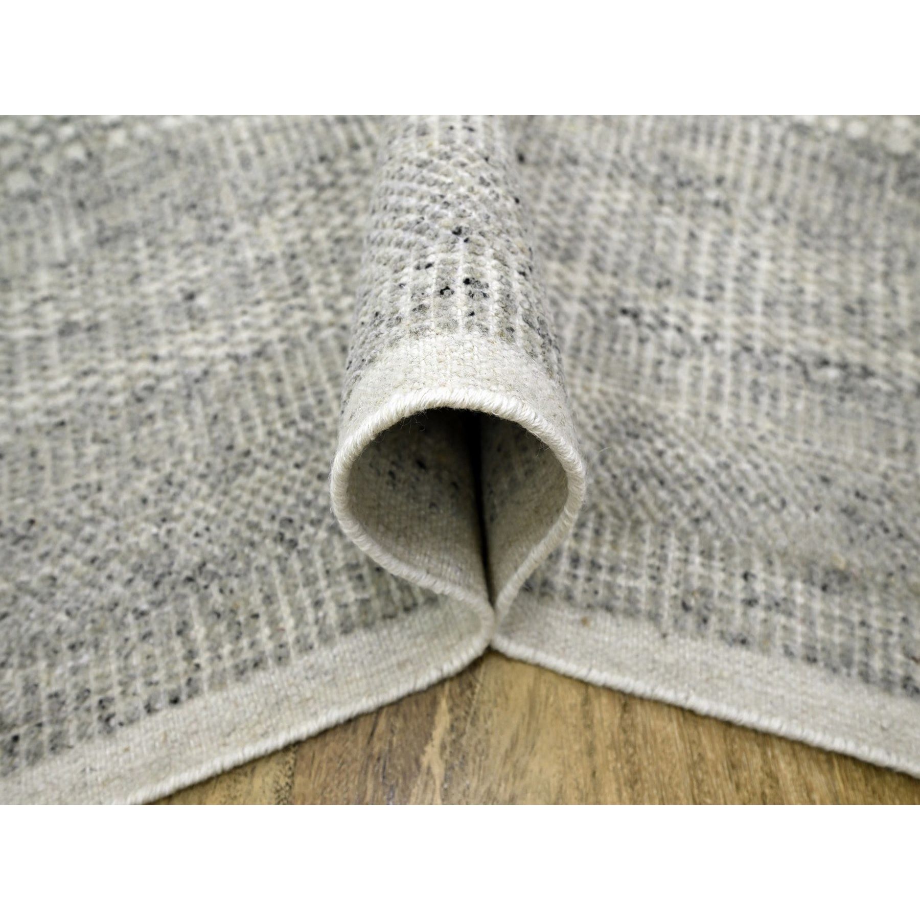 Modern-and-Contemporary-Hand-Knotted-Rug-383675