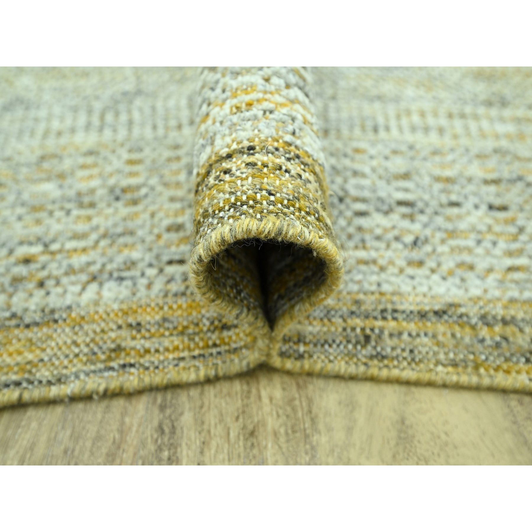Modern-and-Contemporary-Hand-Knotted-Rug-384640