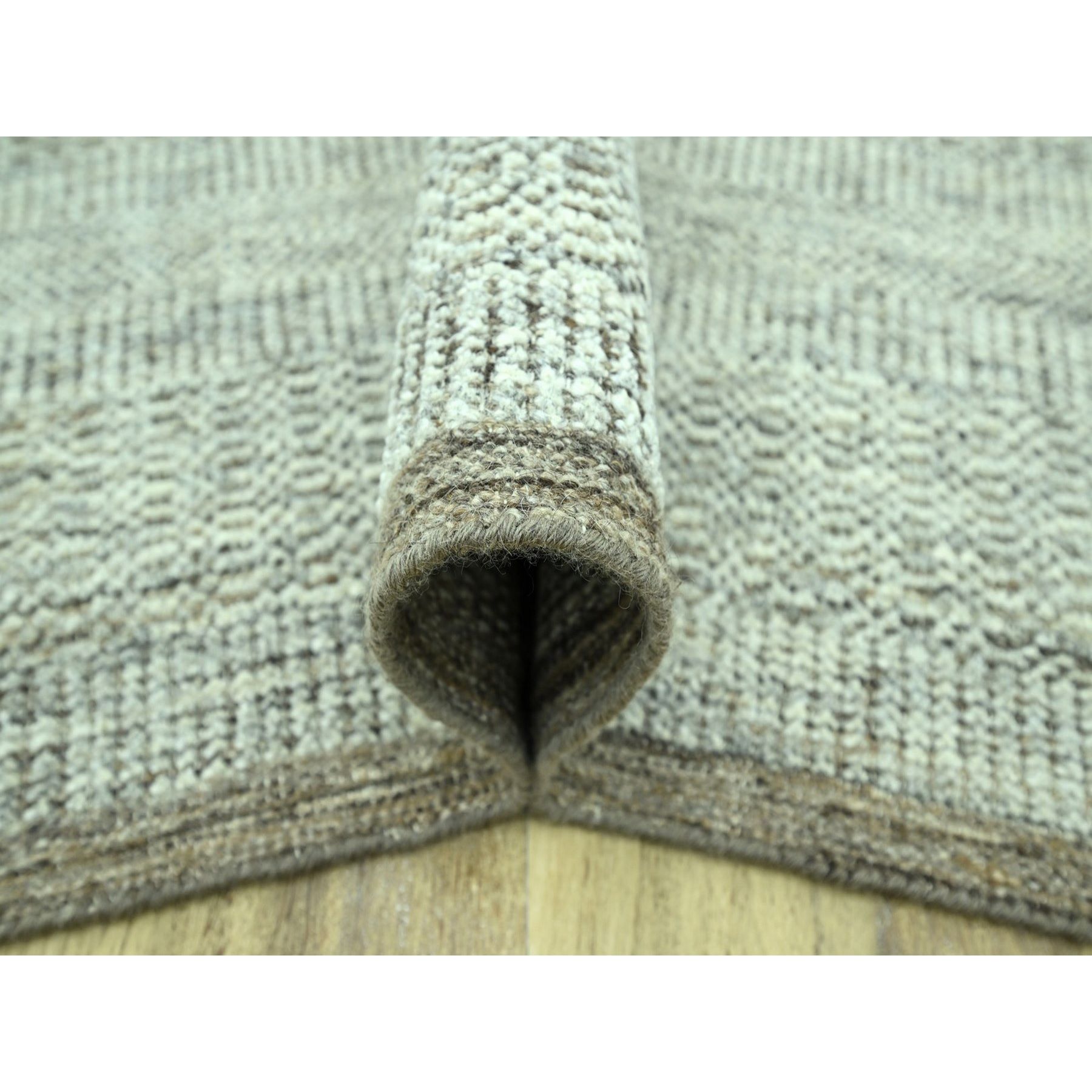 Modern-and-Contemporary-Hand-Knotted-Rug-384820