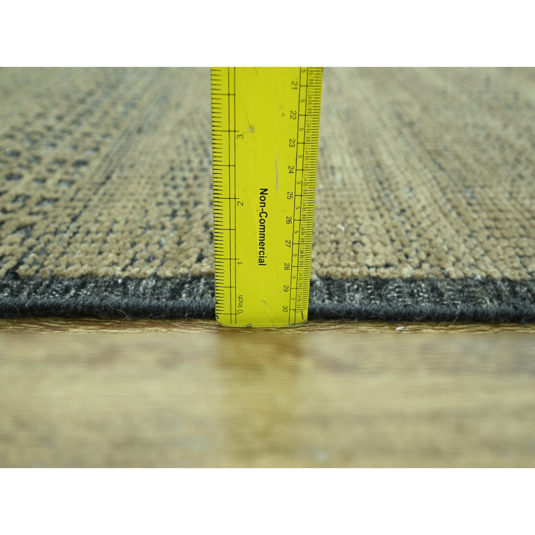 Modern-and-Contemporary-Hand-Knotted-Rug-384855