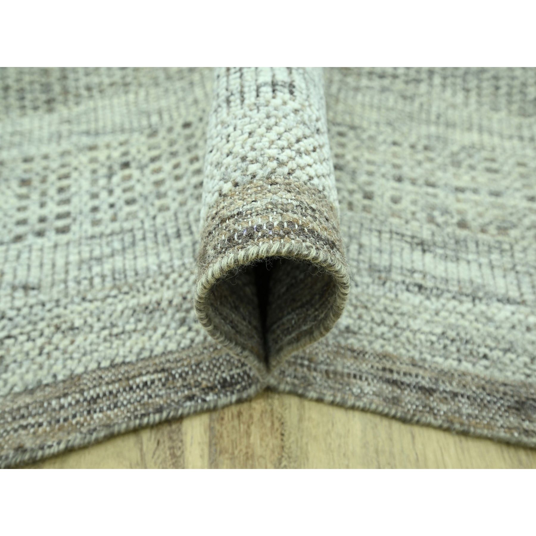 Modern-and-Contemporary-Hand-Knotted-Rug-384865