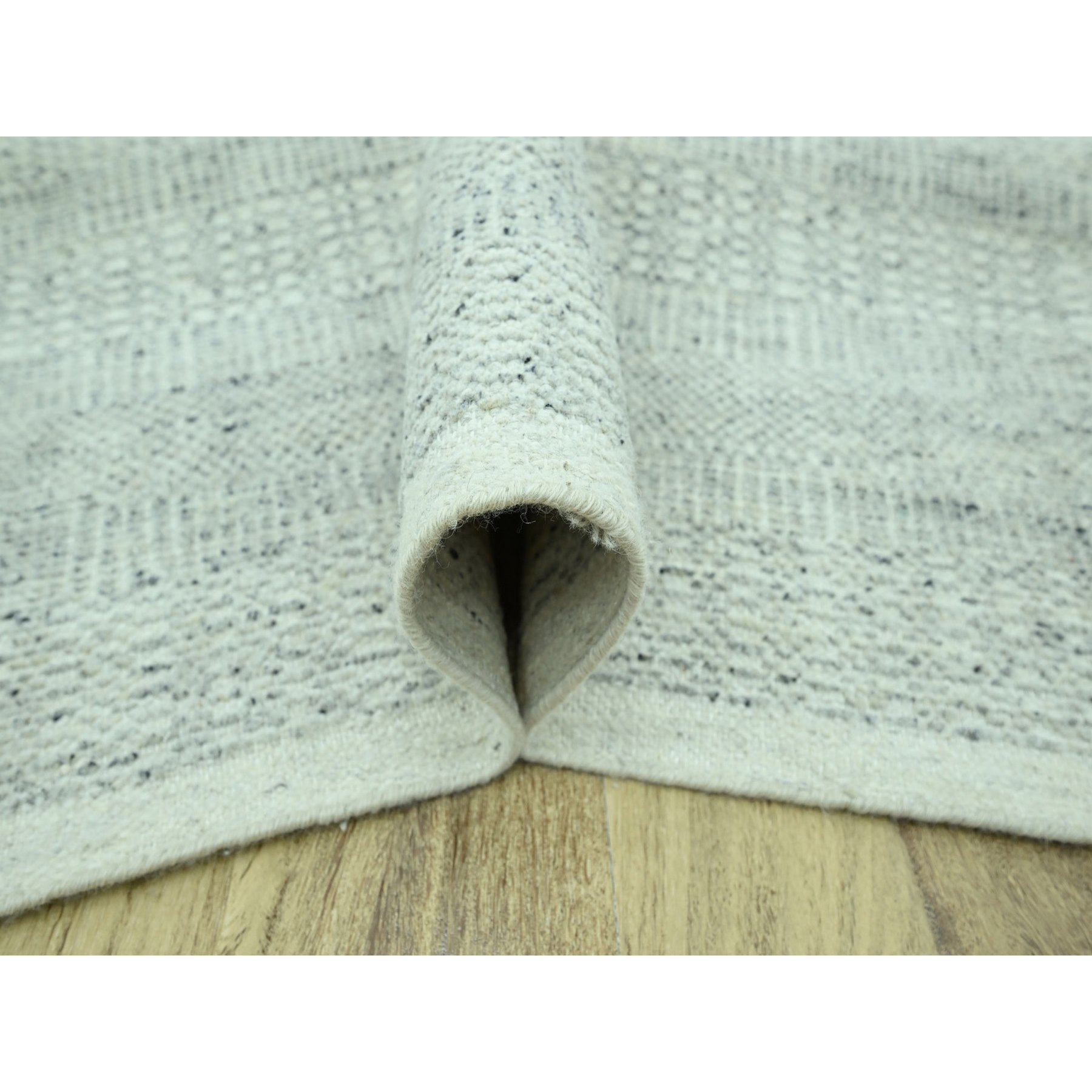 Modern-and-Contemporary-Hand-Knotted-Rug-384880