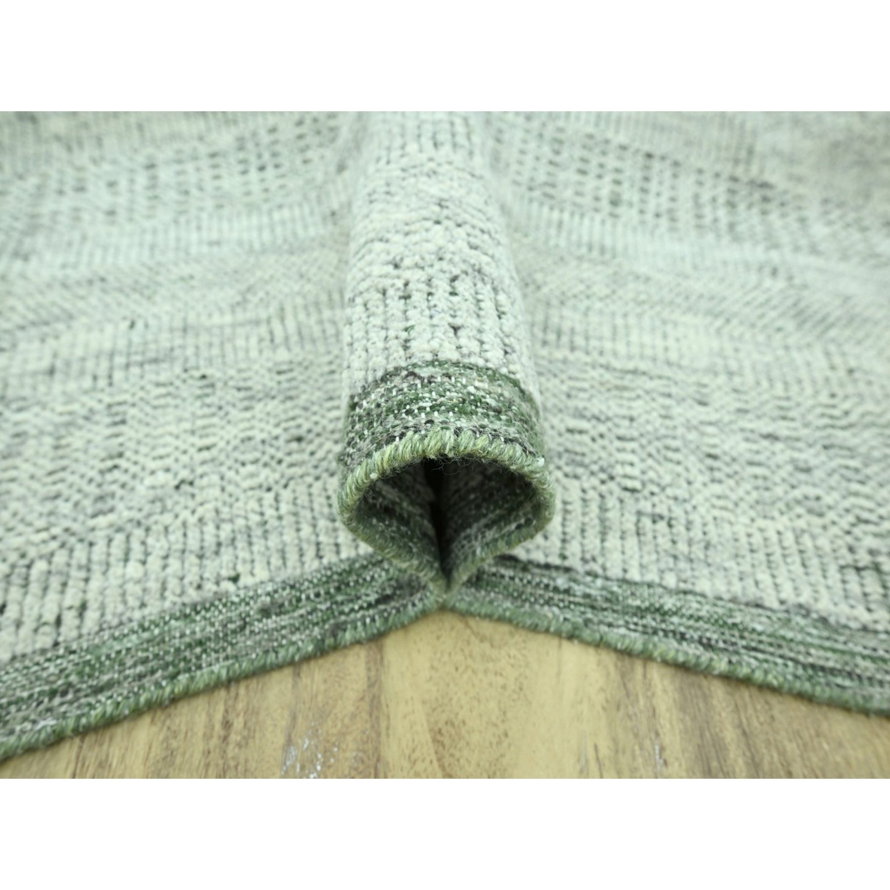 Modern-and-Contemporary-Hand-Knotted-Rug-384935