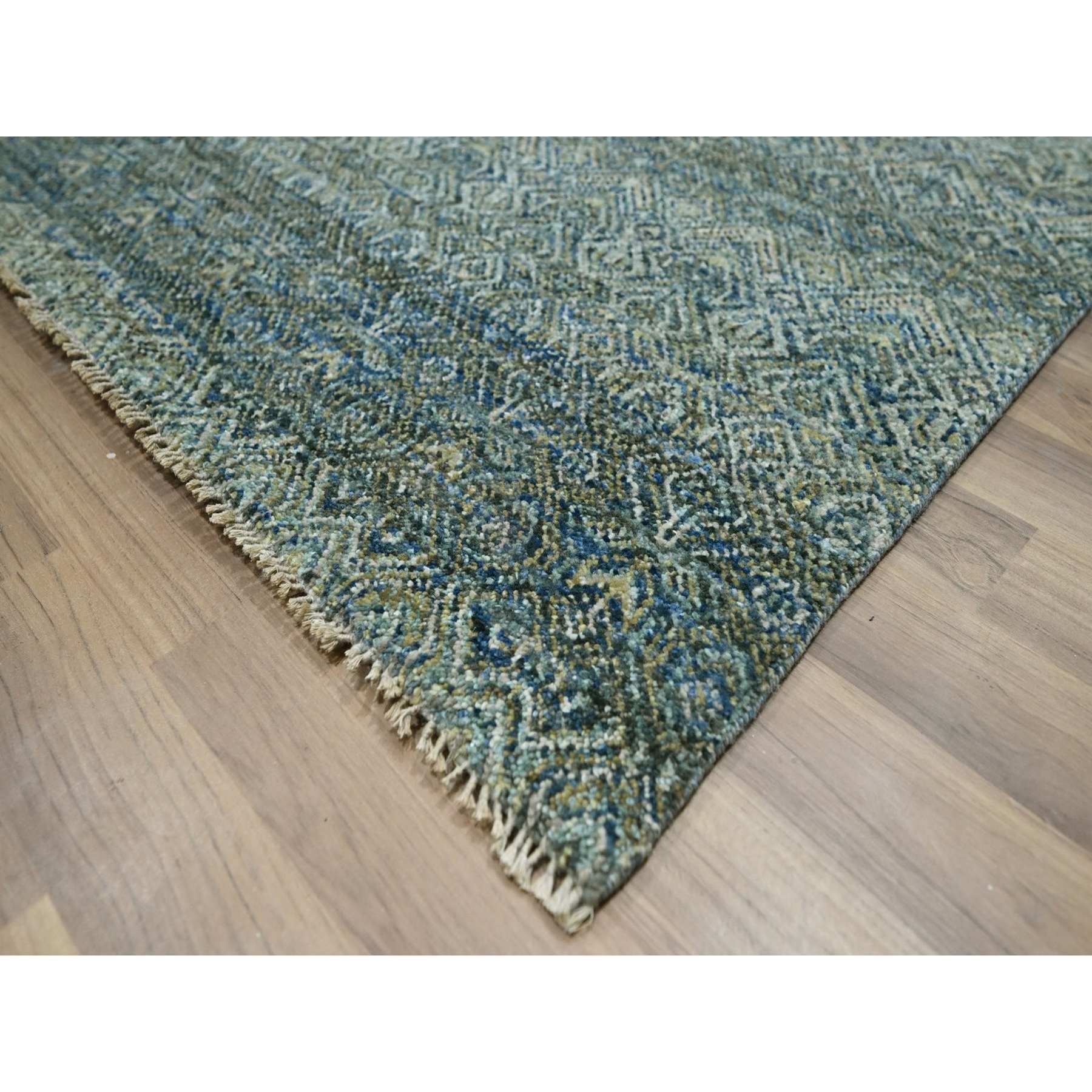 Modern-and-Contemporary-Hand-Knotted-Rug-385430