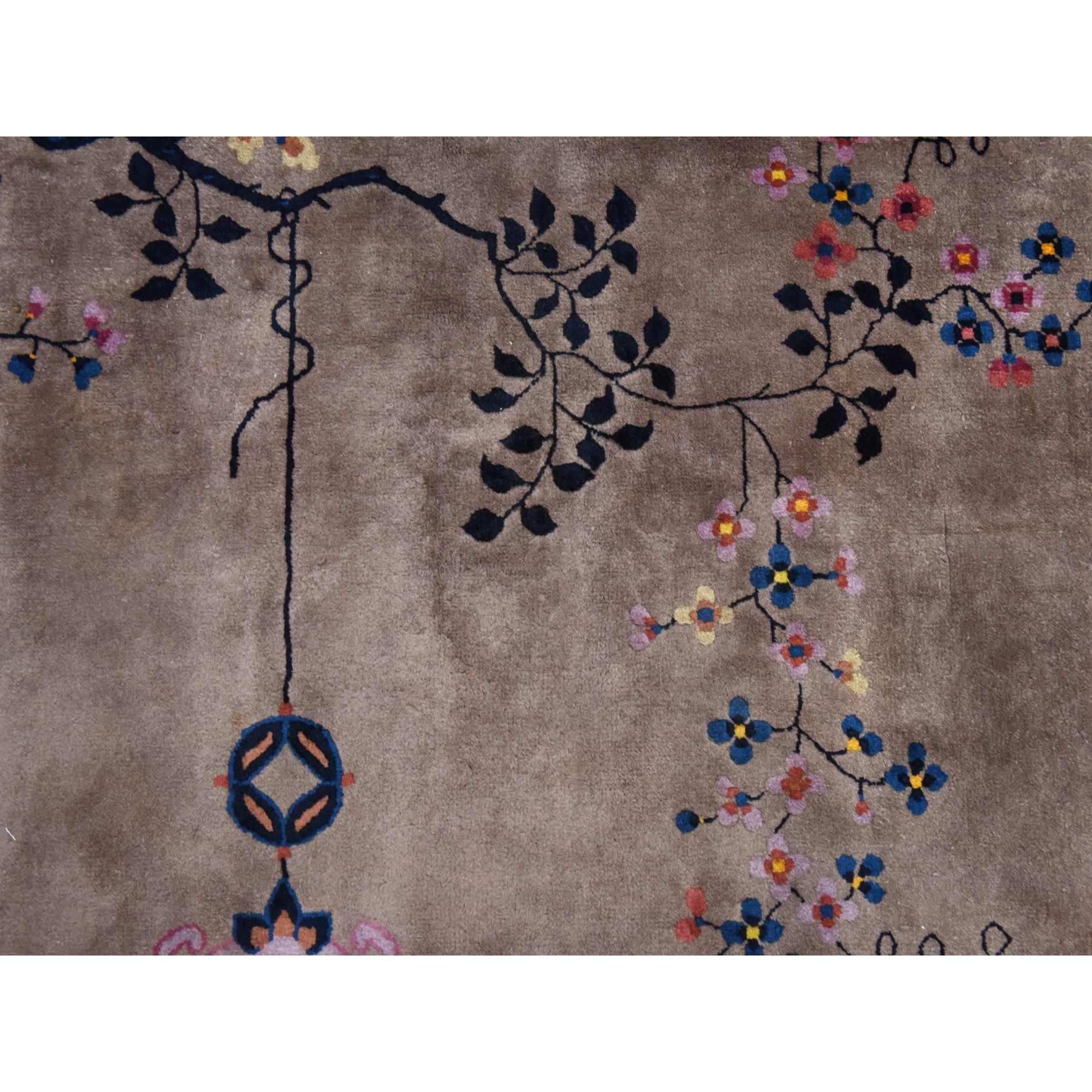 Antique-Hand-Knotted-Rug-392090