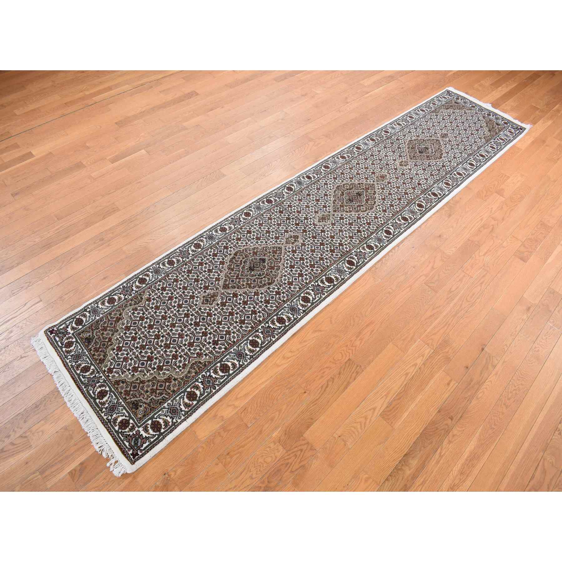 Fine-Oriental-Hand-Knotted-Rug-390340
