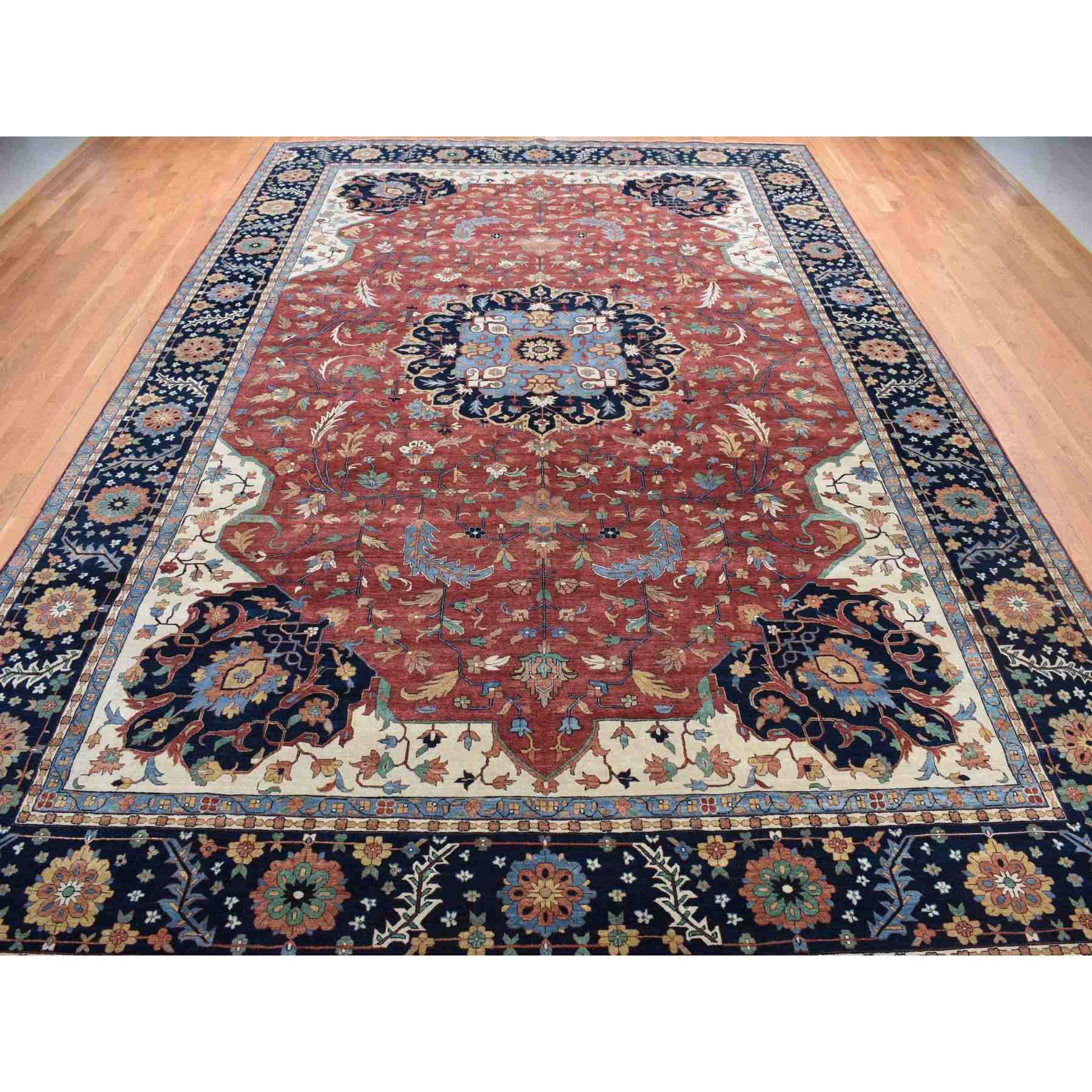 Heriz-Hand-Knotted-Rug-390045