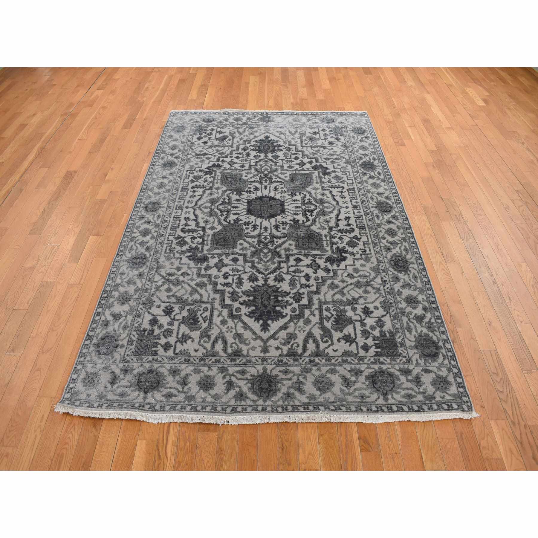 Heriz-Hand-Knotted-Rug-390245