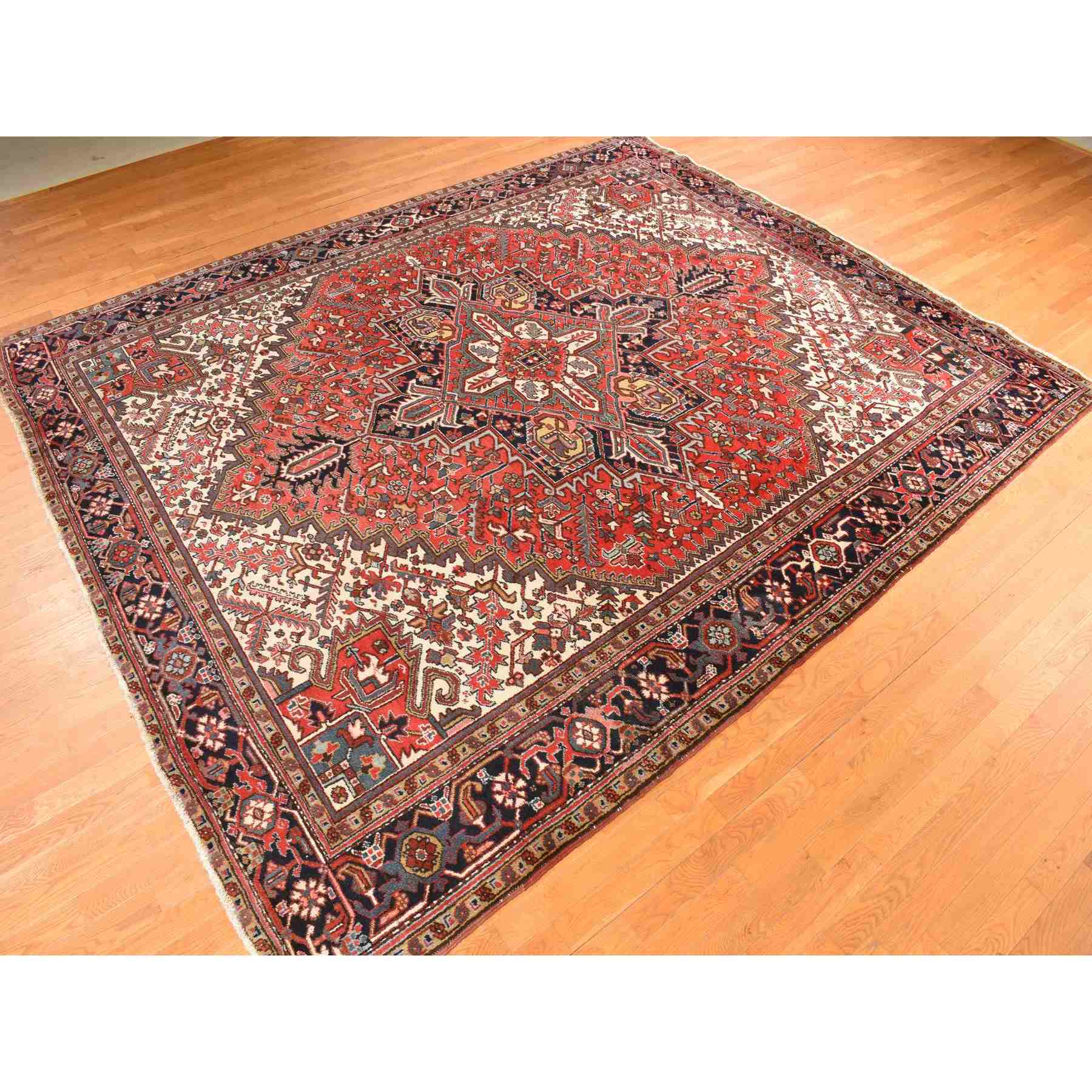 Heriz-Hand-Knotted-Rug-391450