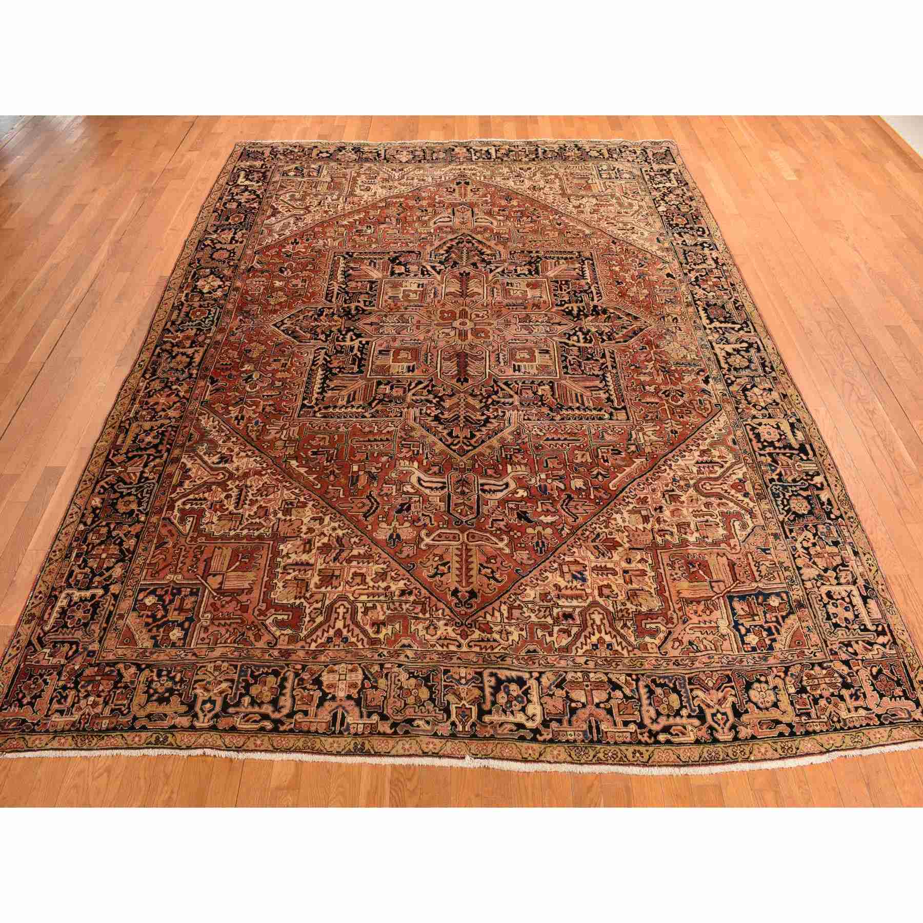 Heriz-Hand-Knotted-Rug-391535