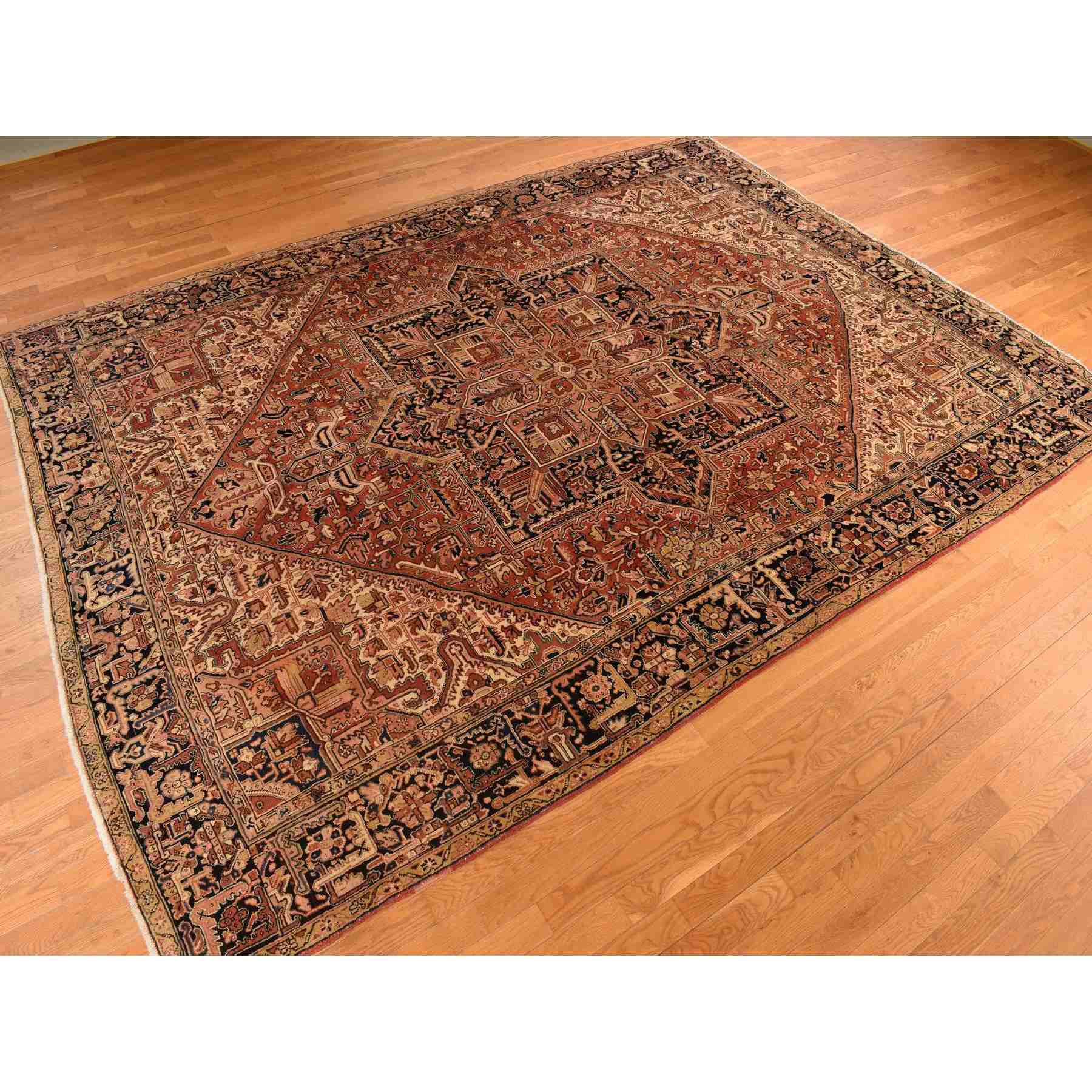 Heriz-Hand-Knotted-Rug-391535