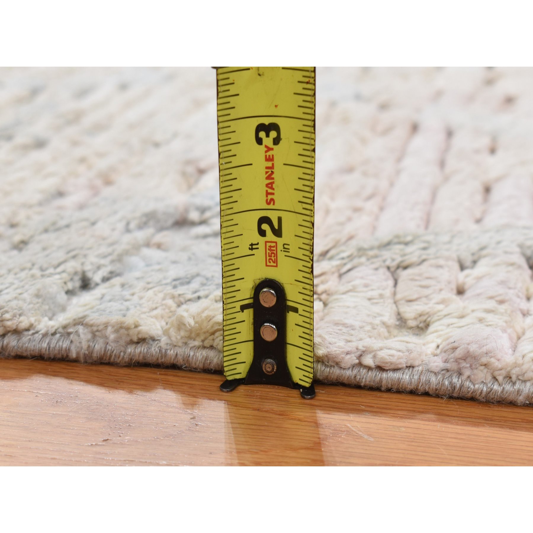 Modern-and-Contemporary-Hand-Knotted-Rug-390090