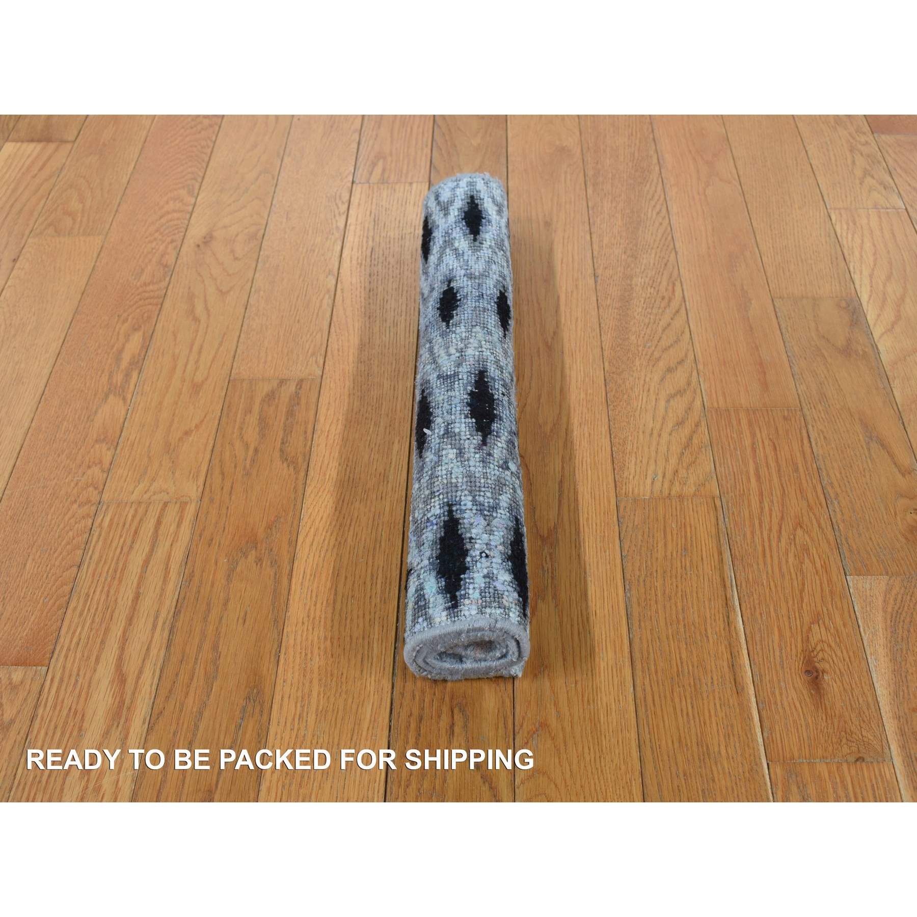 Modern-and-Contemporary-Hand-Knotted-Rug-390095