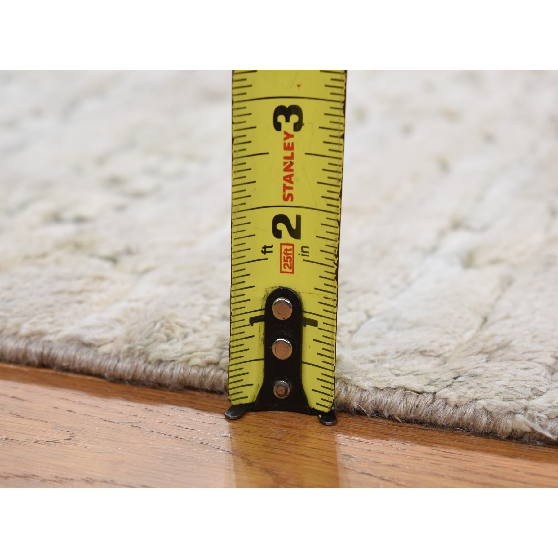 Modern-and-Contemporary-Hand-Knotted-Rug-390100