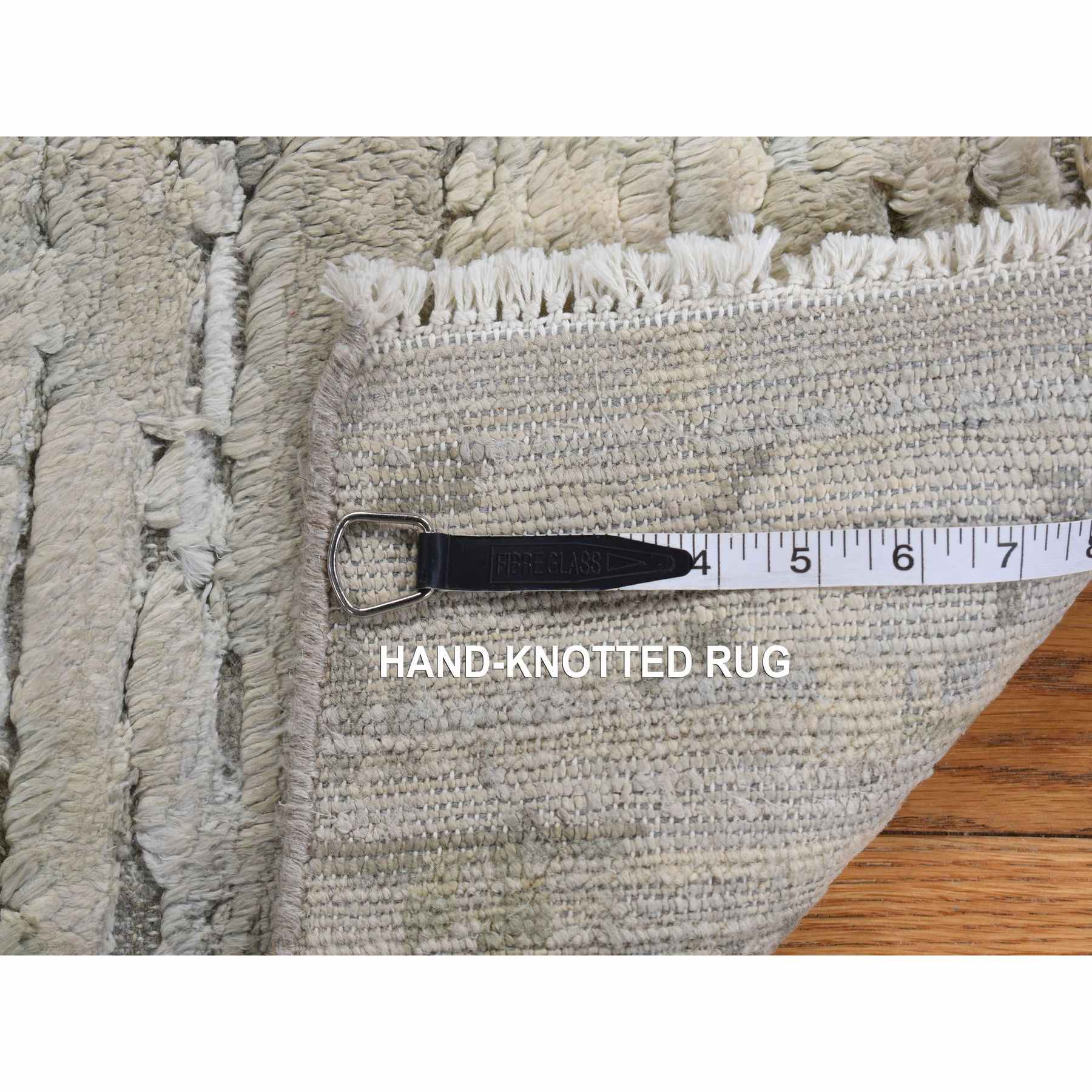Modern-and-Contemporary-Hand-Knotted-Rug-390100