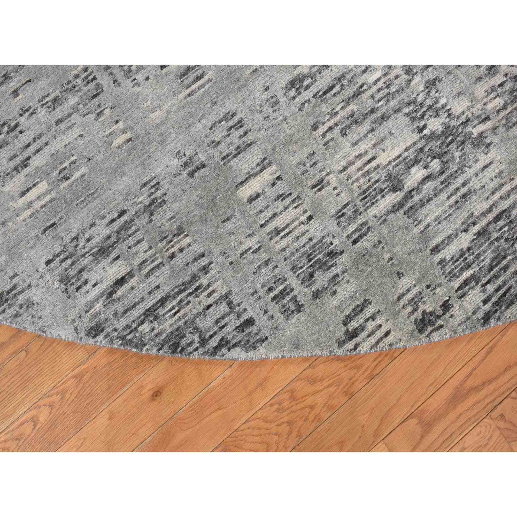 Modern-and-Contemporary-Hand-Knotted-Rug-390175