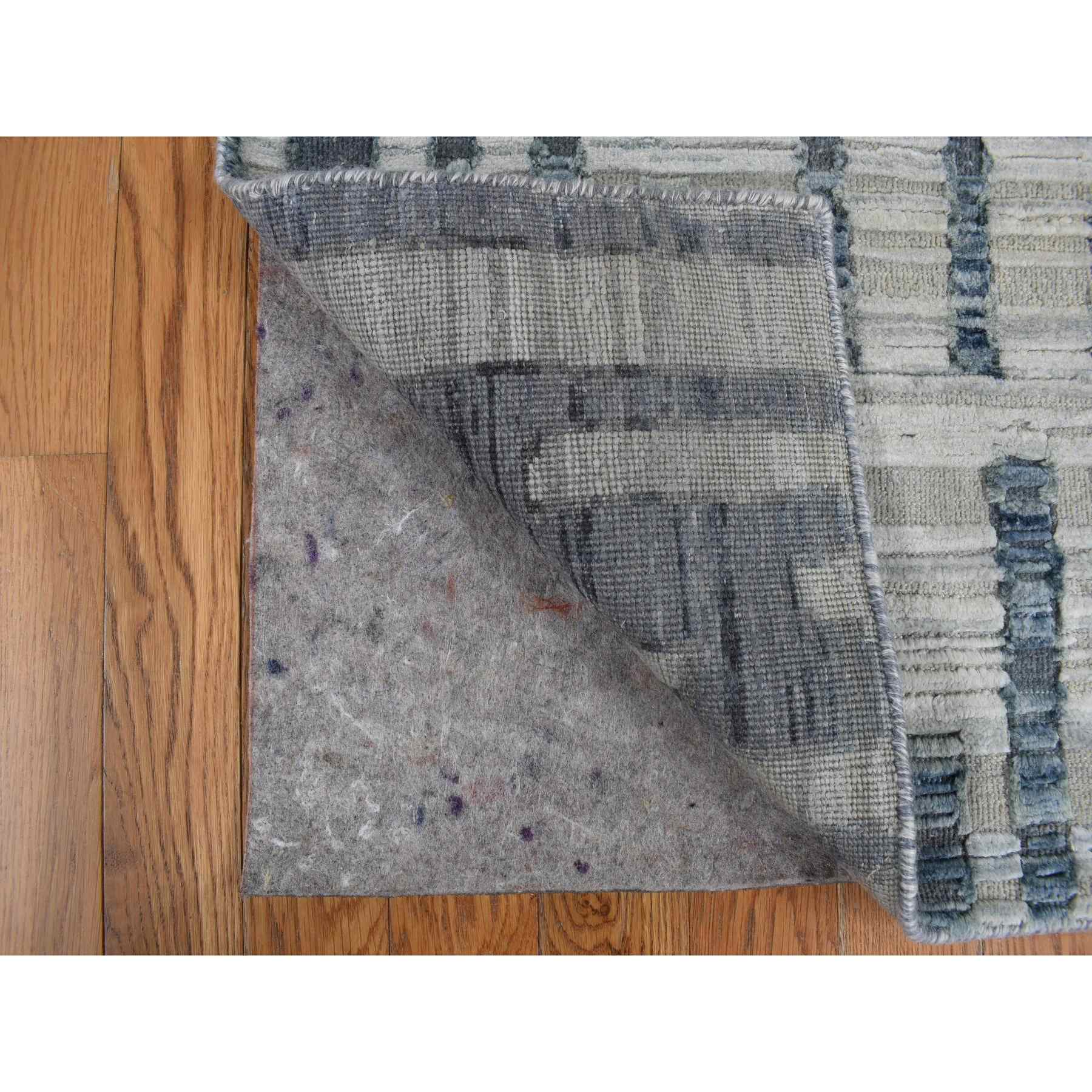 Modern-and-Contemporary-Hand-Knotted-Rug-390480