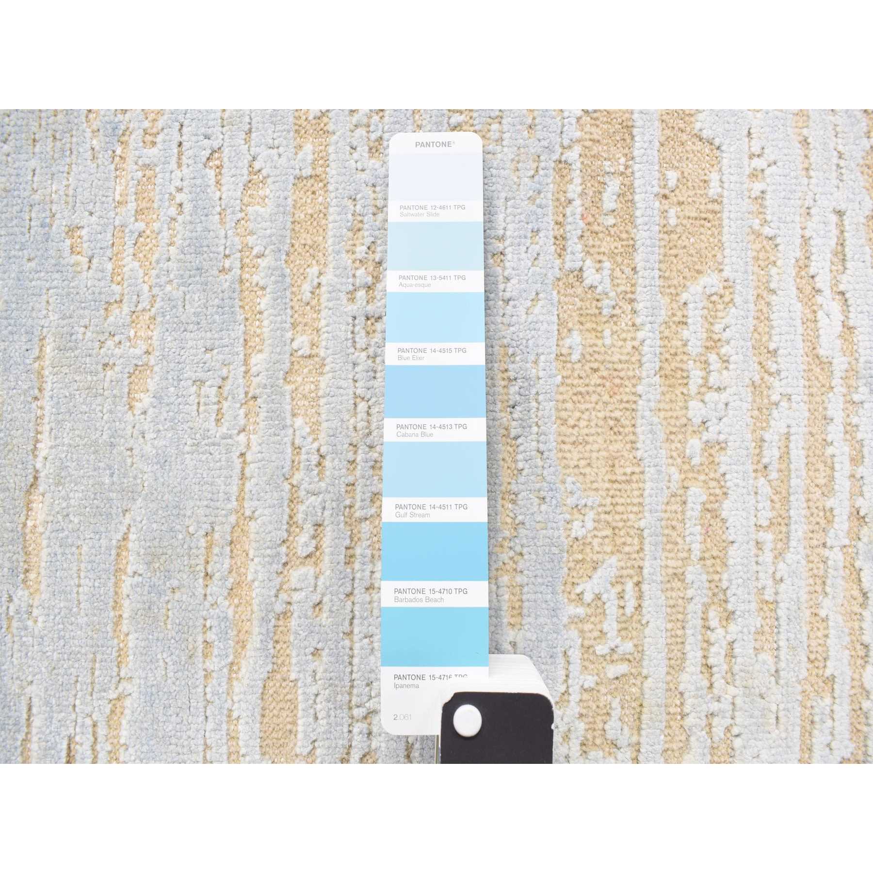 Modern-and-Contemporary-Hand-Knotted-Rug-390540