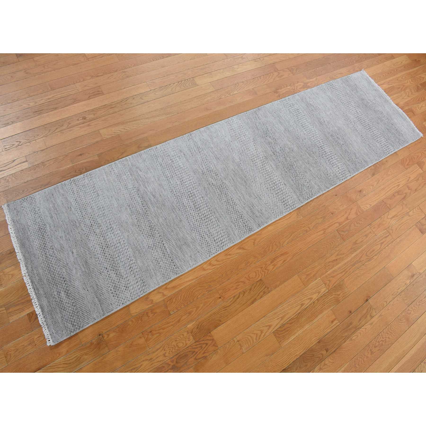 Modern-and-Contemporary-Hand-Knotted-Rug-390570
