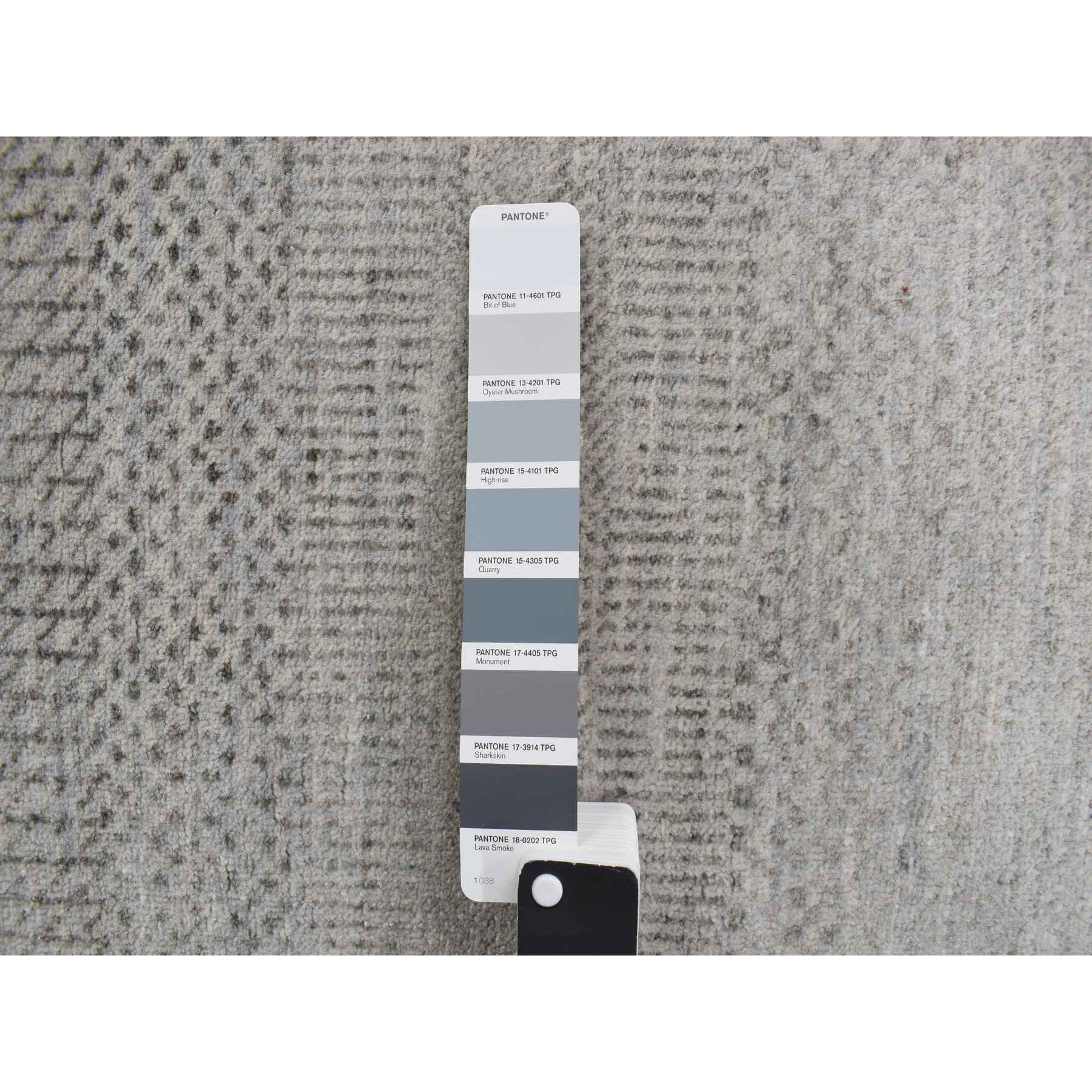 Modern-and-Contemporary-Hand-Knotted-Rug-390570