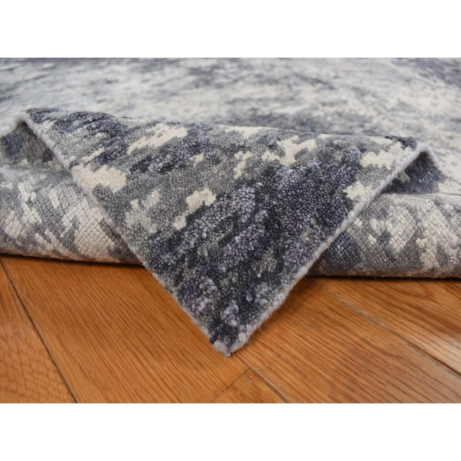 Modern-and-Contemporary-Hand-Knotted-Rug-390750