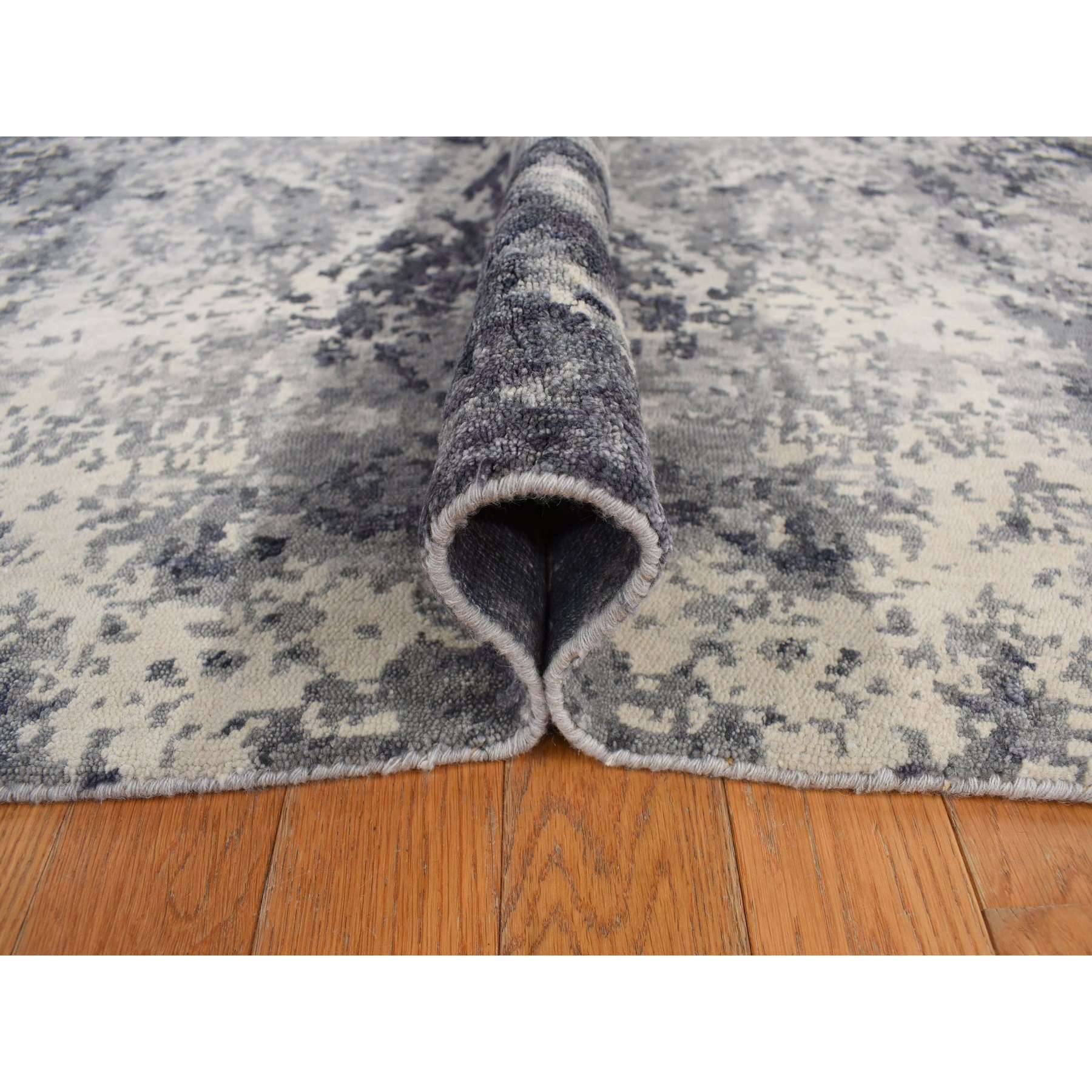 Modern-and-Contemporary-Hand-Knotted-Rug-390750