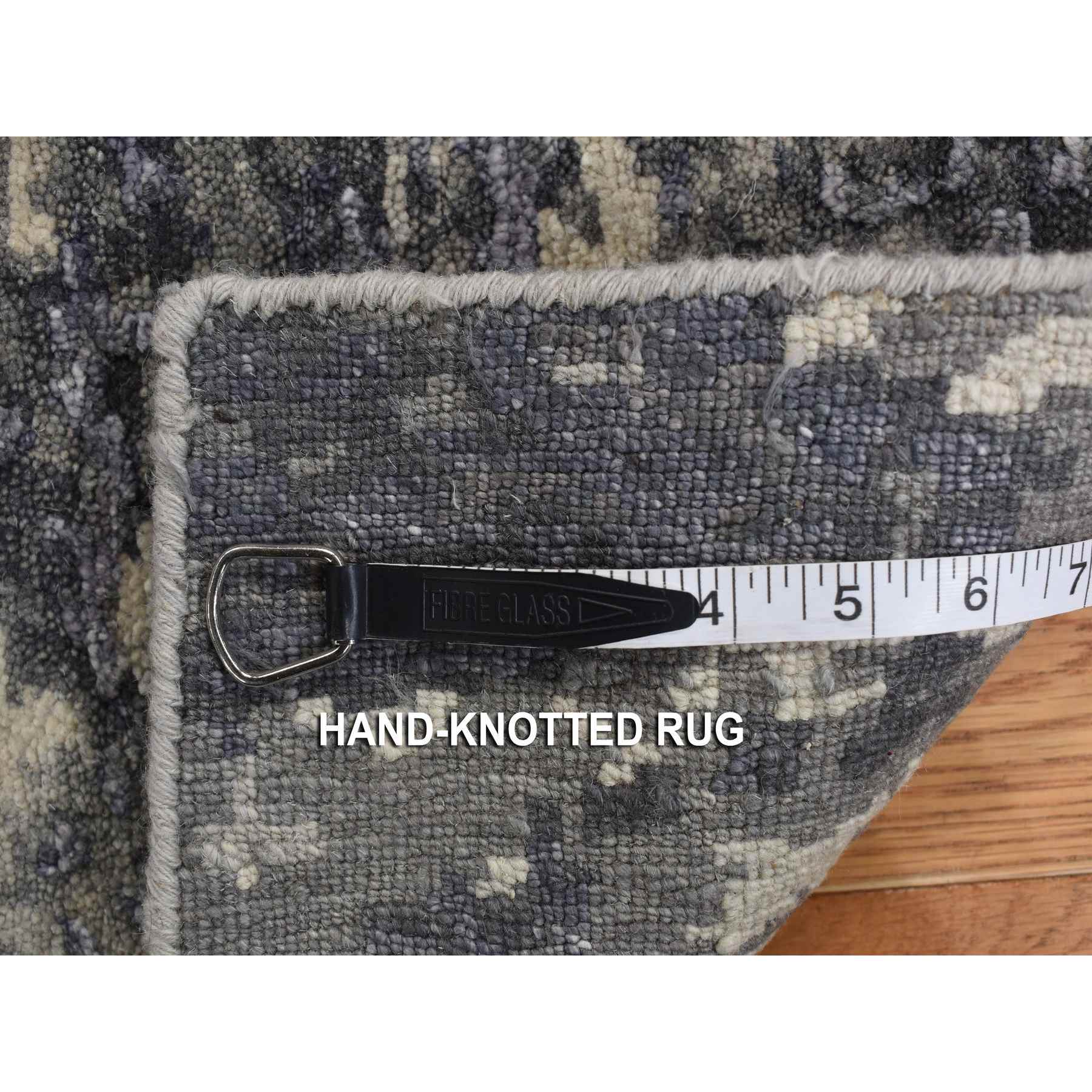 Modern-and-Contemporary-Hand-Knotted-Rug-390750