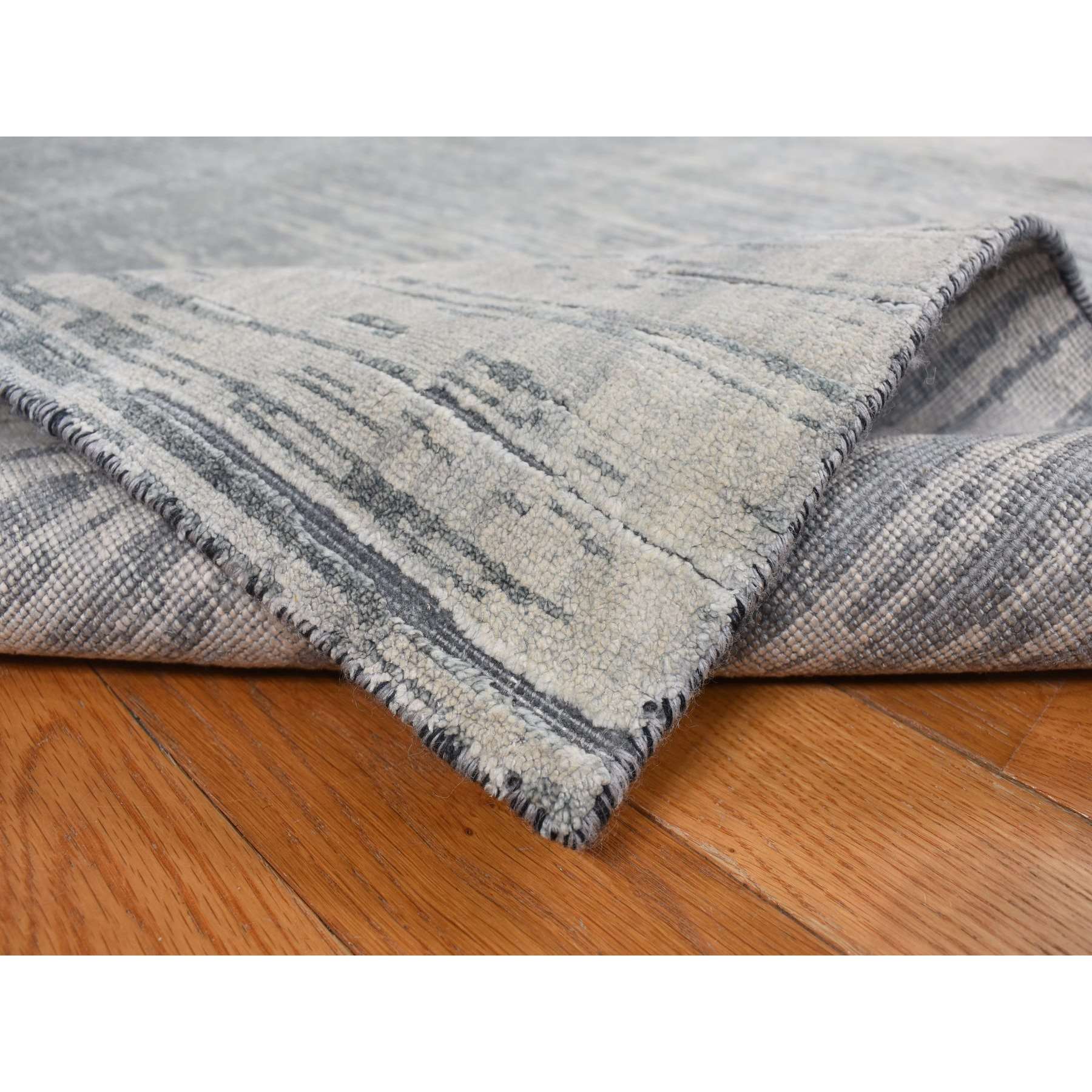 Modern-and-Contemporary-Hand-Knotted-Rug-390775