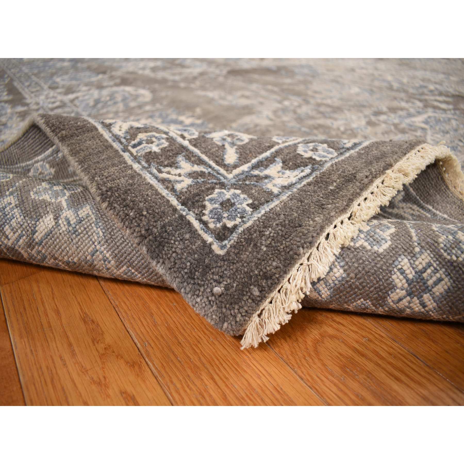 Modern-and-Contemporary-Hand-Knotted-Rug-390880