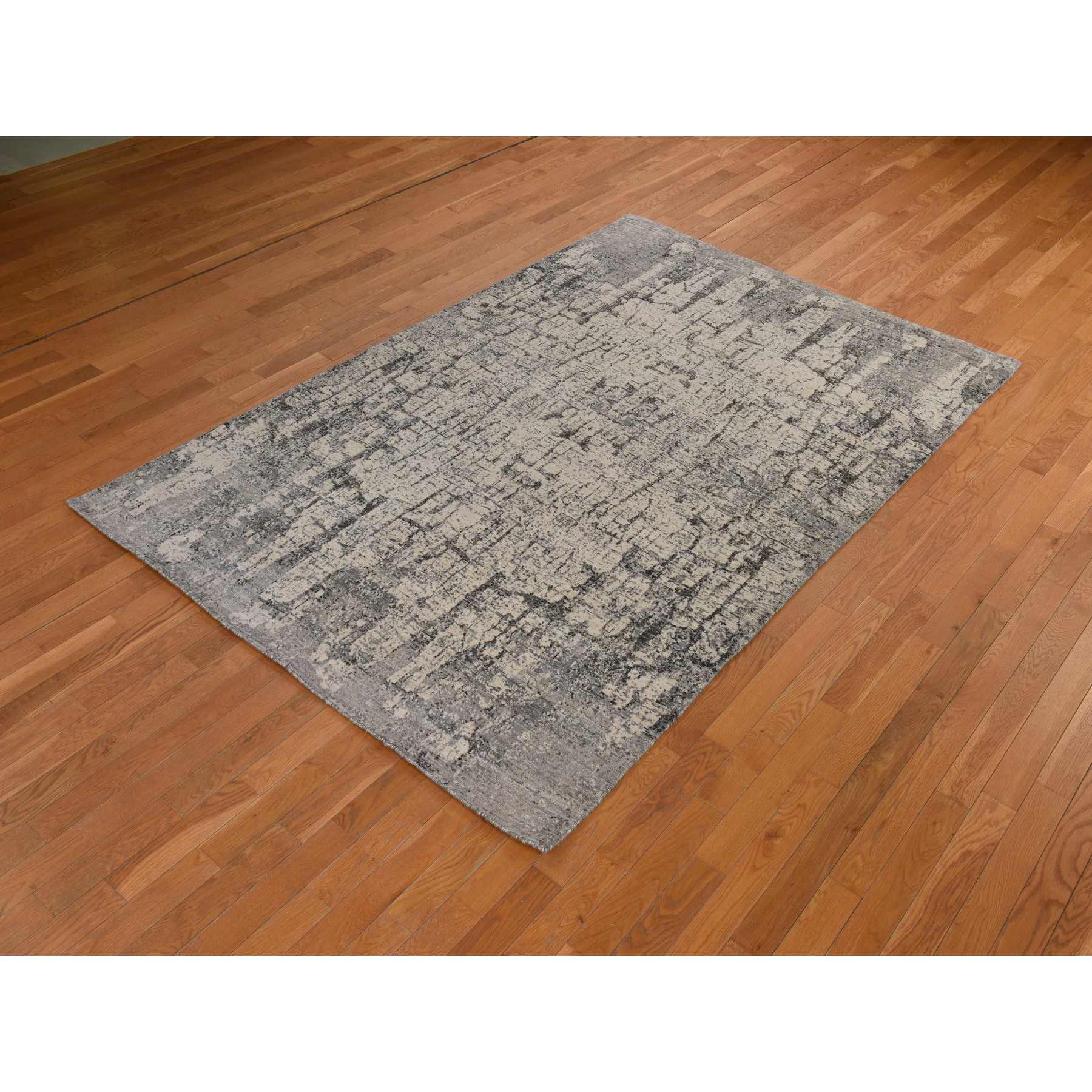 Modern-and-Contemporary-Hand-Knotted-Rug-391950