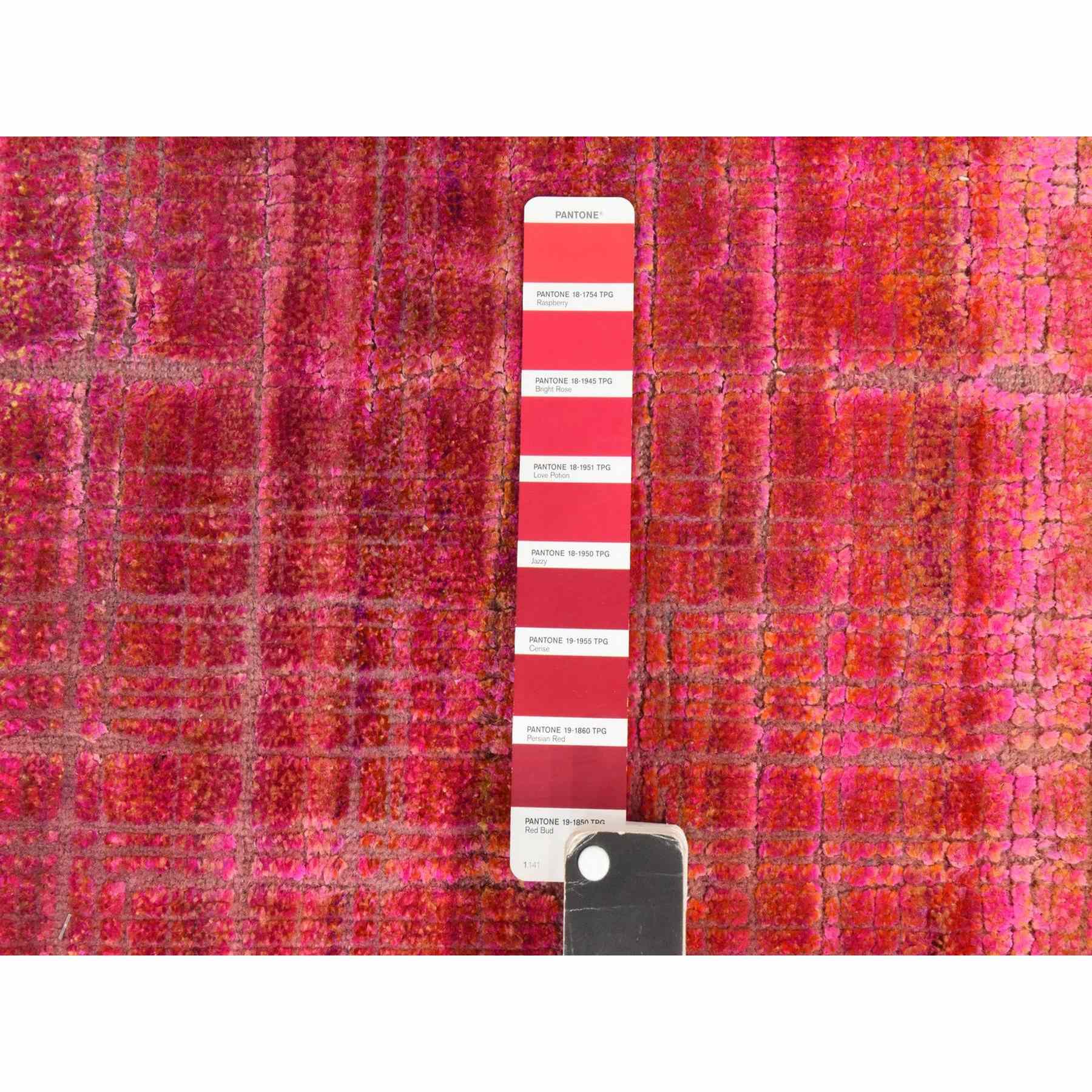 Modern-and-Contemporary-Hand-Knotted-Rug-392210