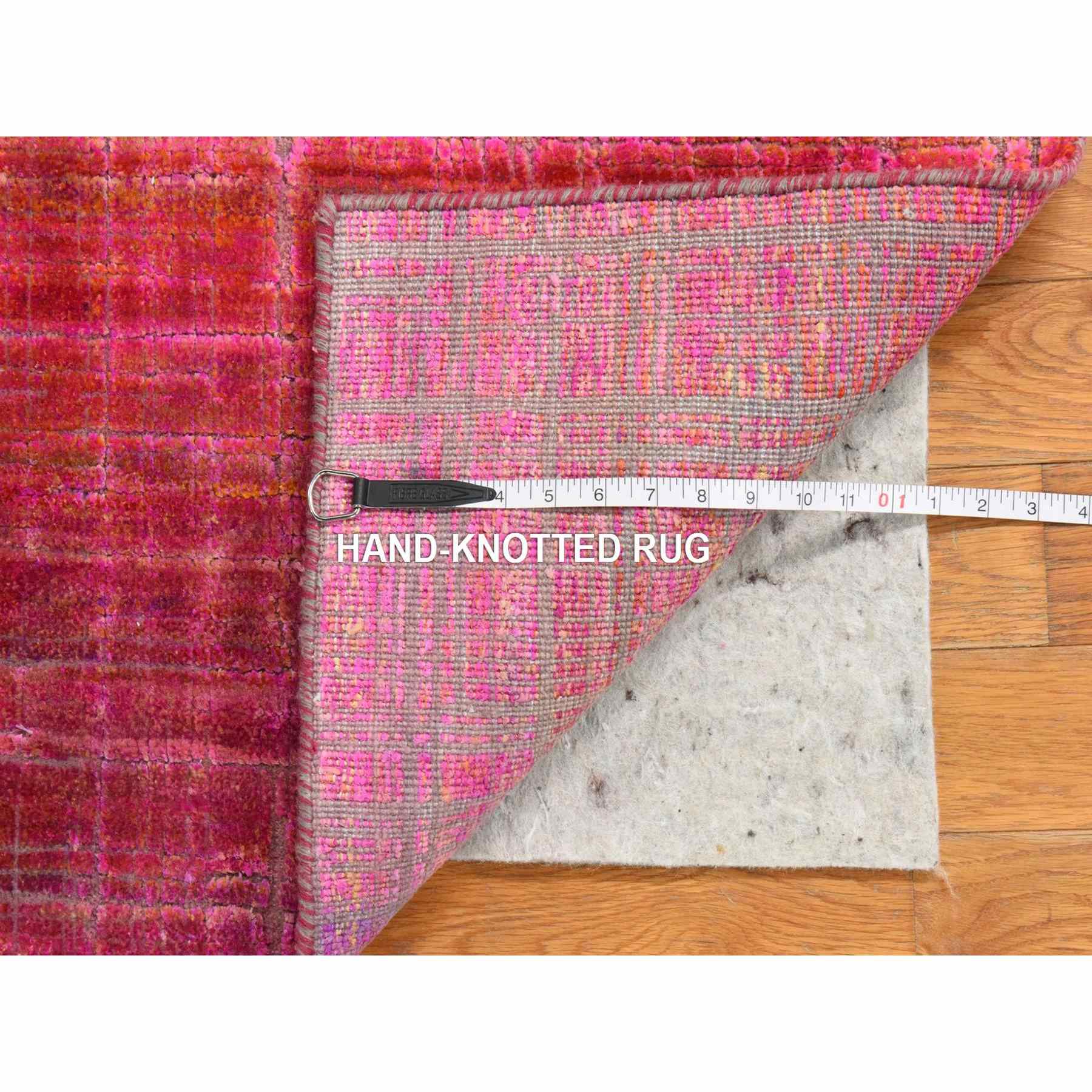 Modern-and-Contemporary-Hand-Knotted-Rug-392210