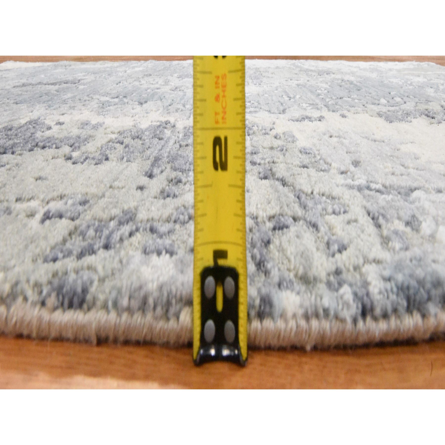 Modern-and-Contemporary-Hand-Knotted-Rug-392295