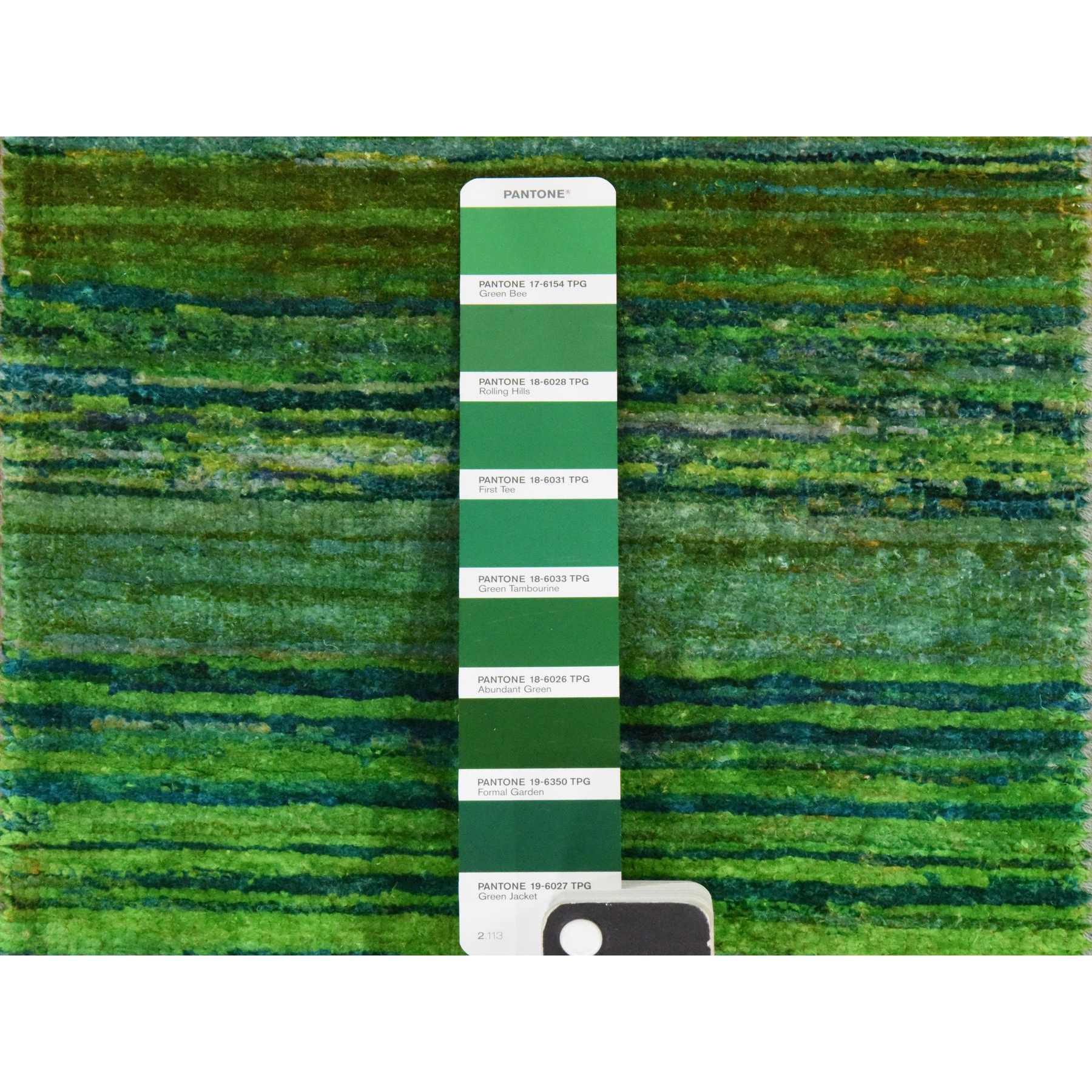 Modern-and-Contemporary-Hand-Knotted-Rug-392315