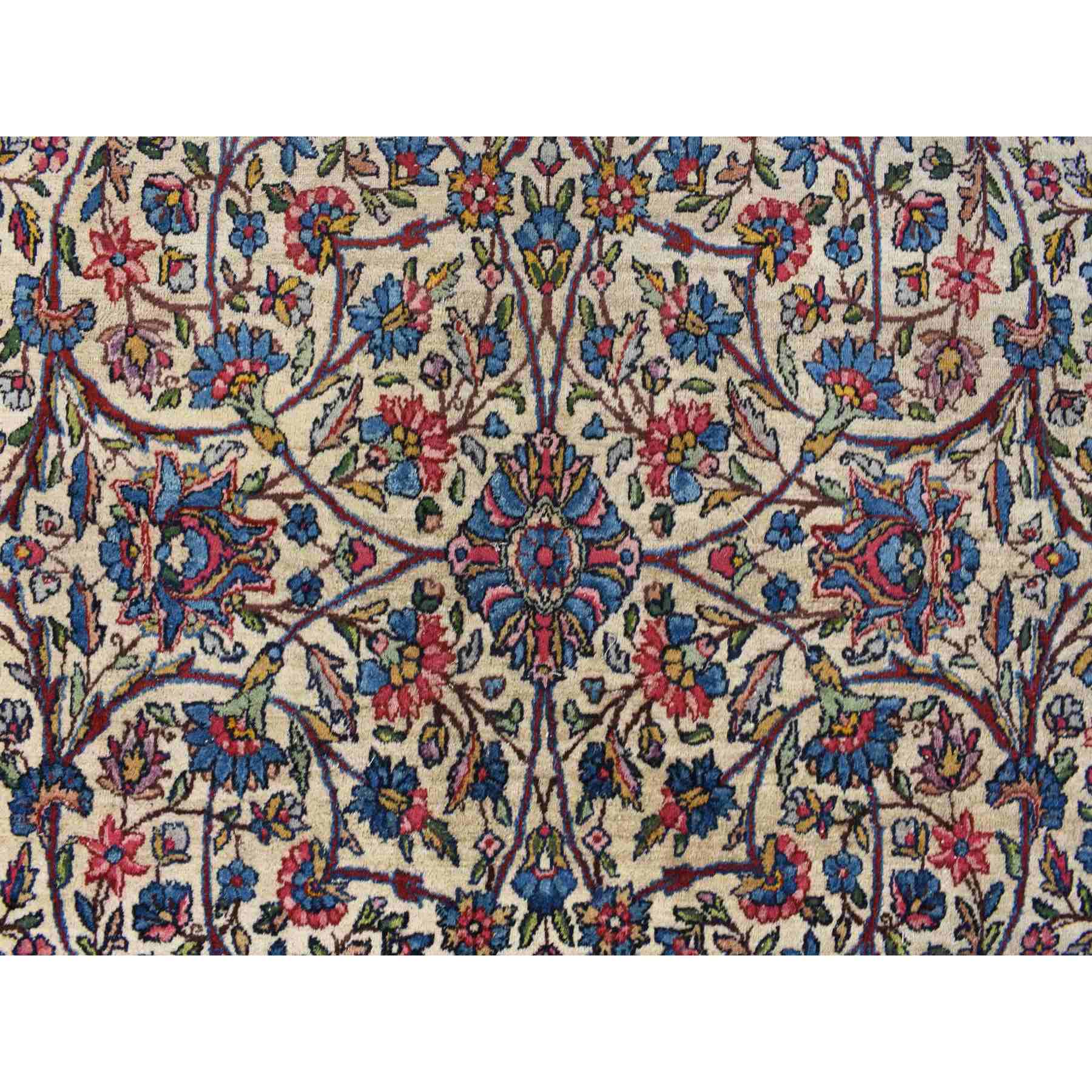 Persian-Hand-Knotted-Rug-391140