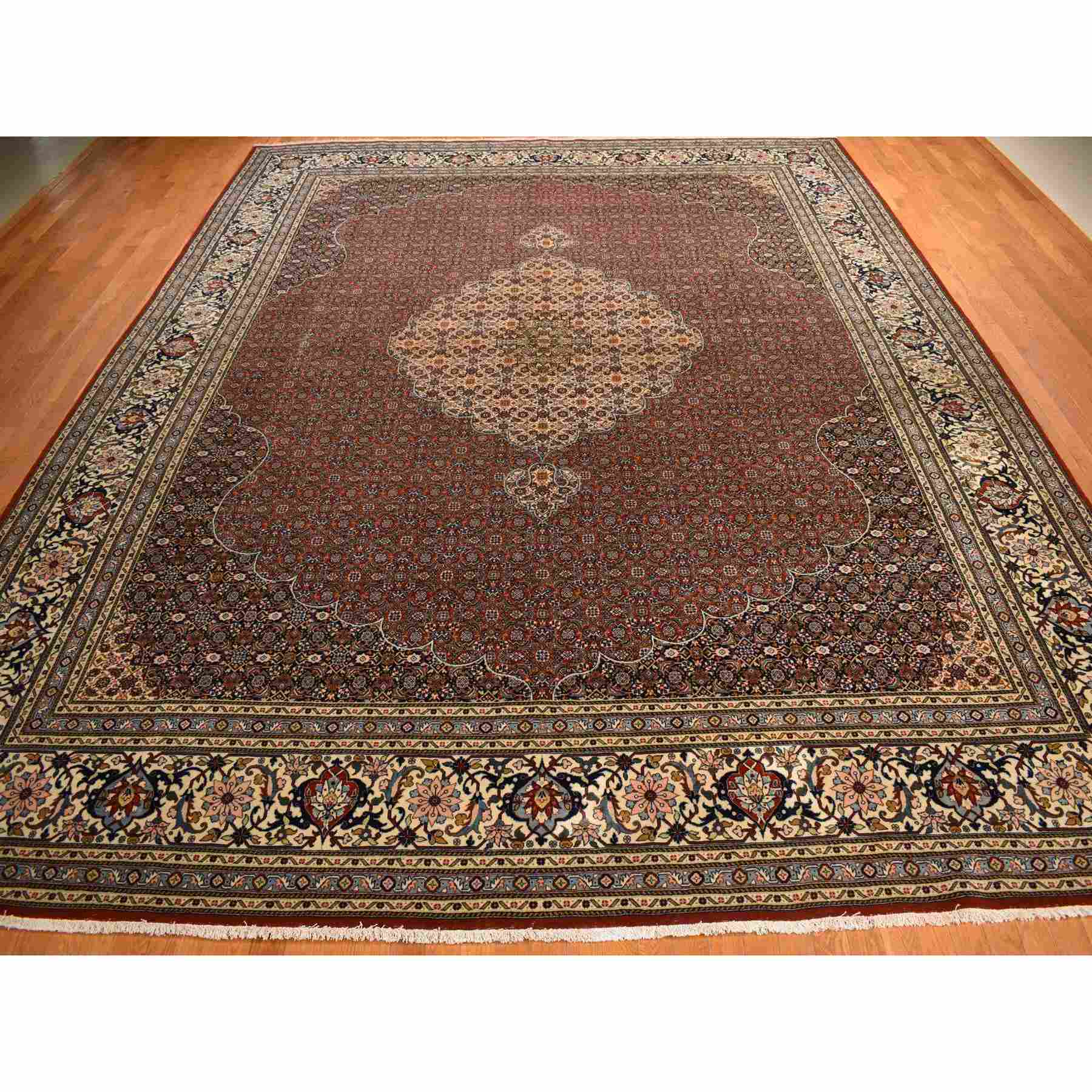 Persian-Hand-Knotted-Rug-391290