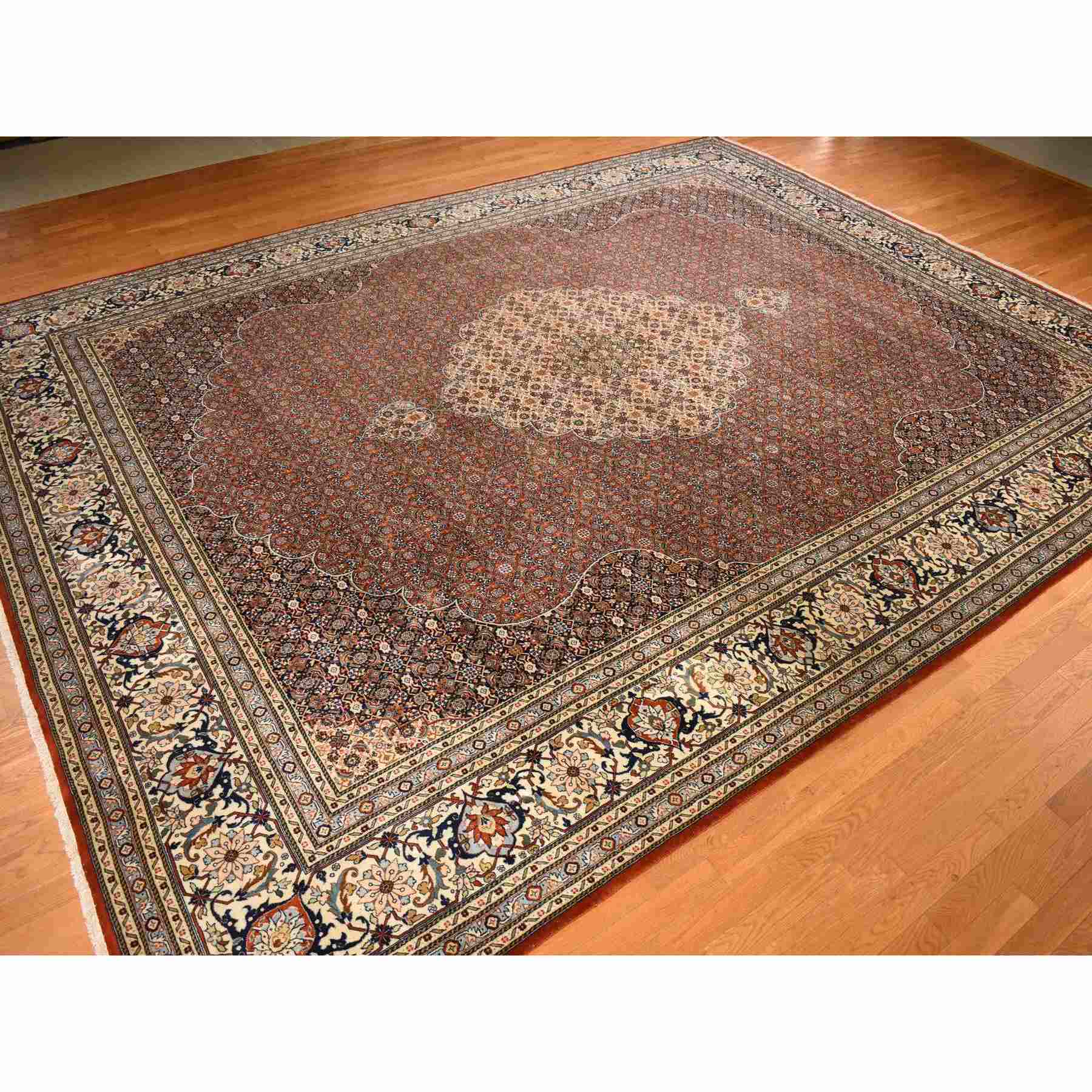 Persian-Hand-Knotted-Rug-391290