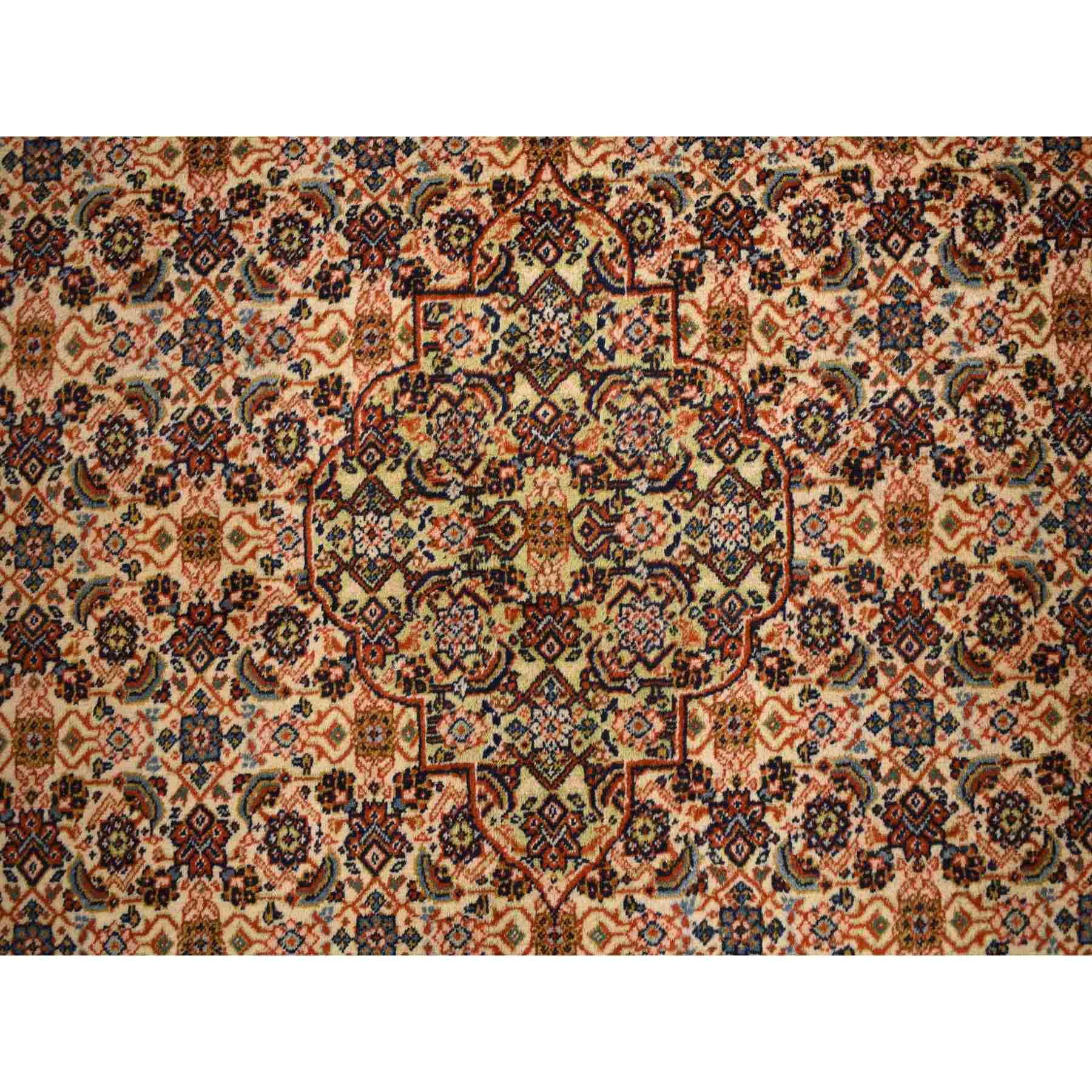 Persian-Hand-Knotted-Rug-391290