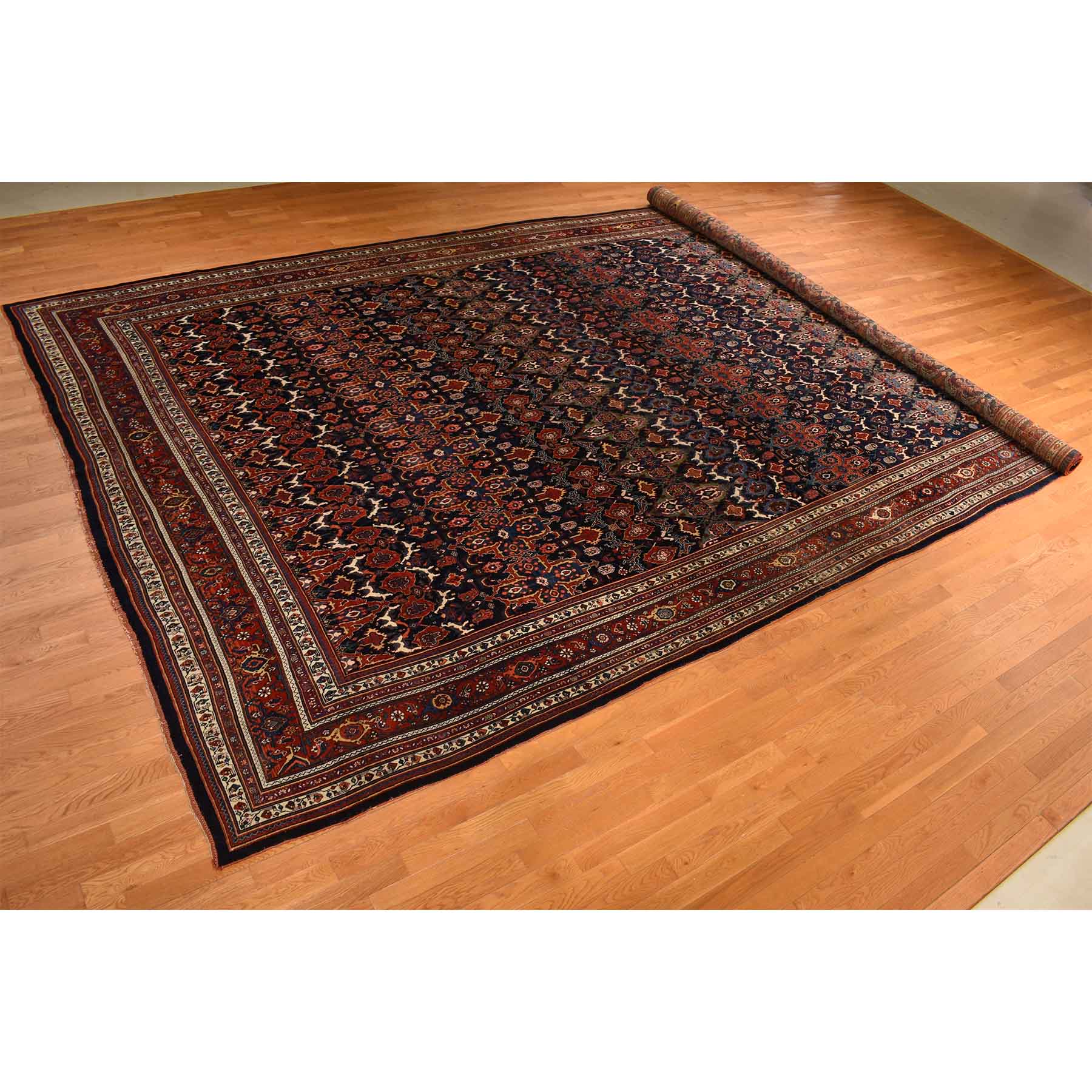 Persian-Hand-Knotted-Rug-391360