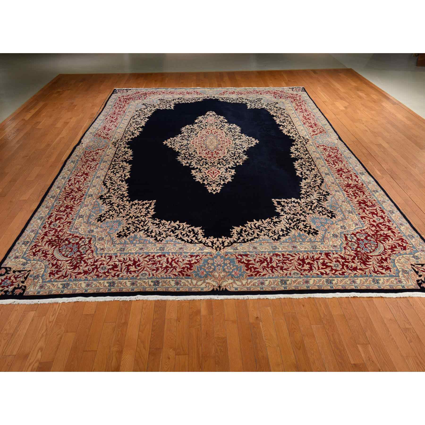 Persian-Hand-Knotted-Rug-391860