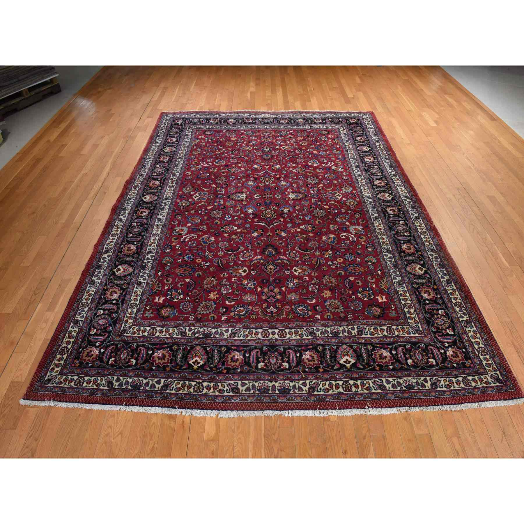 Persian-Hand-Knotted-Rug-392065