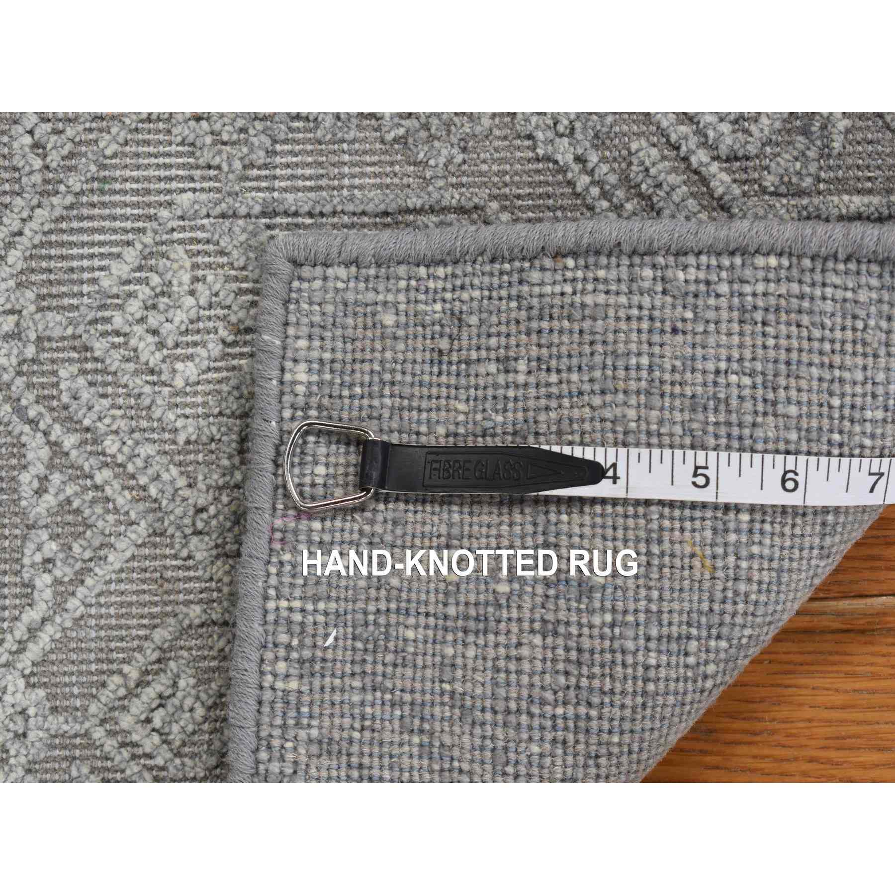 Wool-and-Silk-Hand-Knotted-Rug-390105