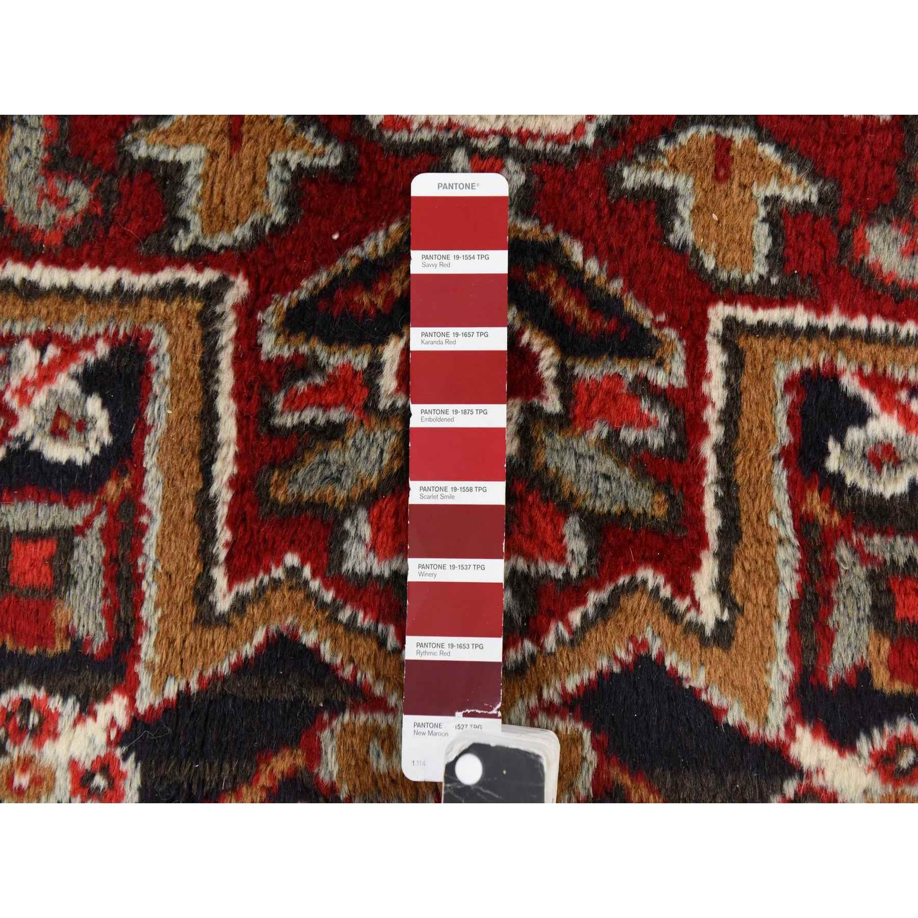 Heriz-Hand-Knotted-Rug-393605