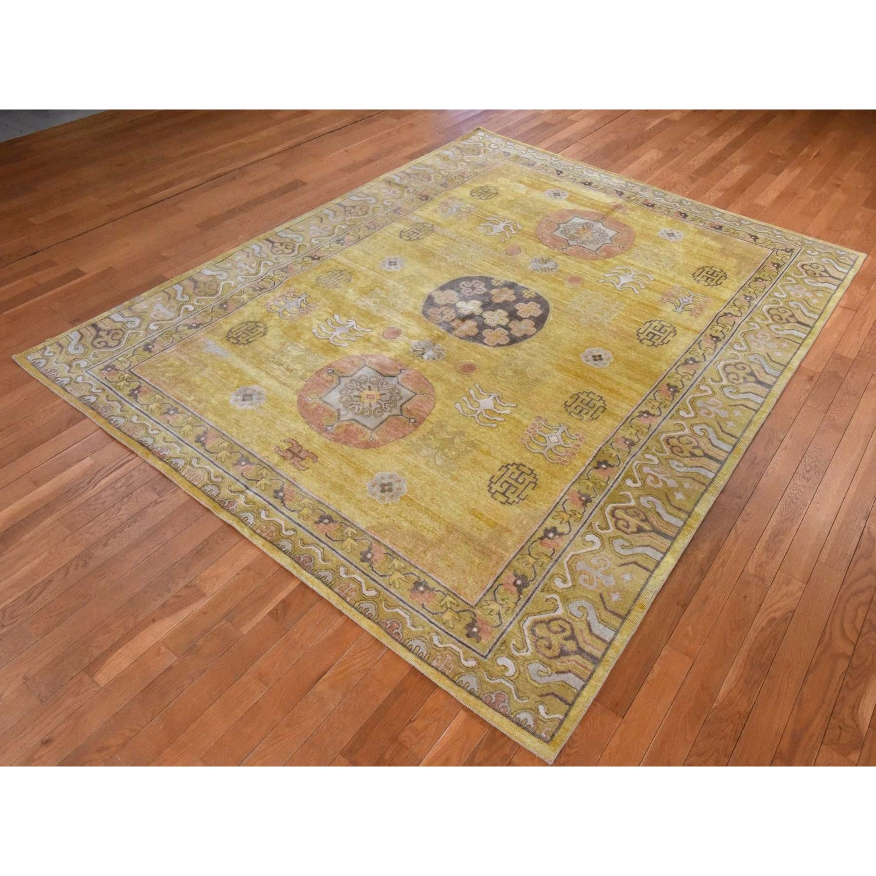 Khotan-and-Samarkand-Hand-Knotted-Rug-392875