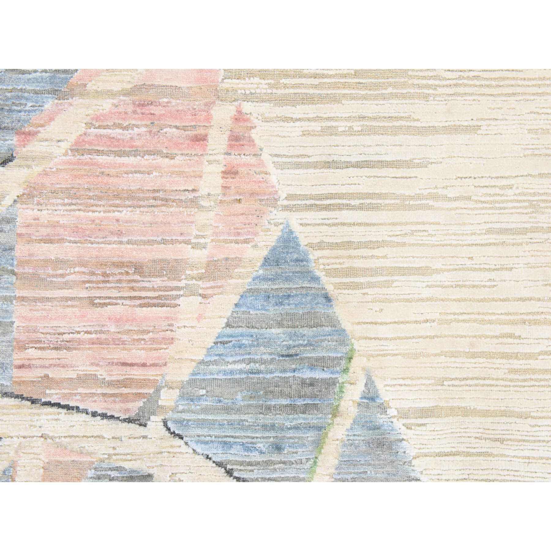 Modern-and-Contemporary-Hand-Knotted-Rug-392685