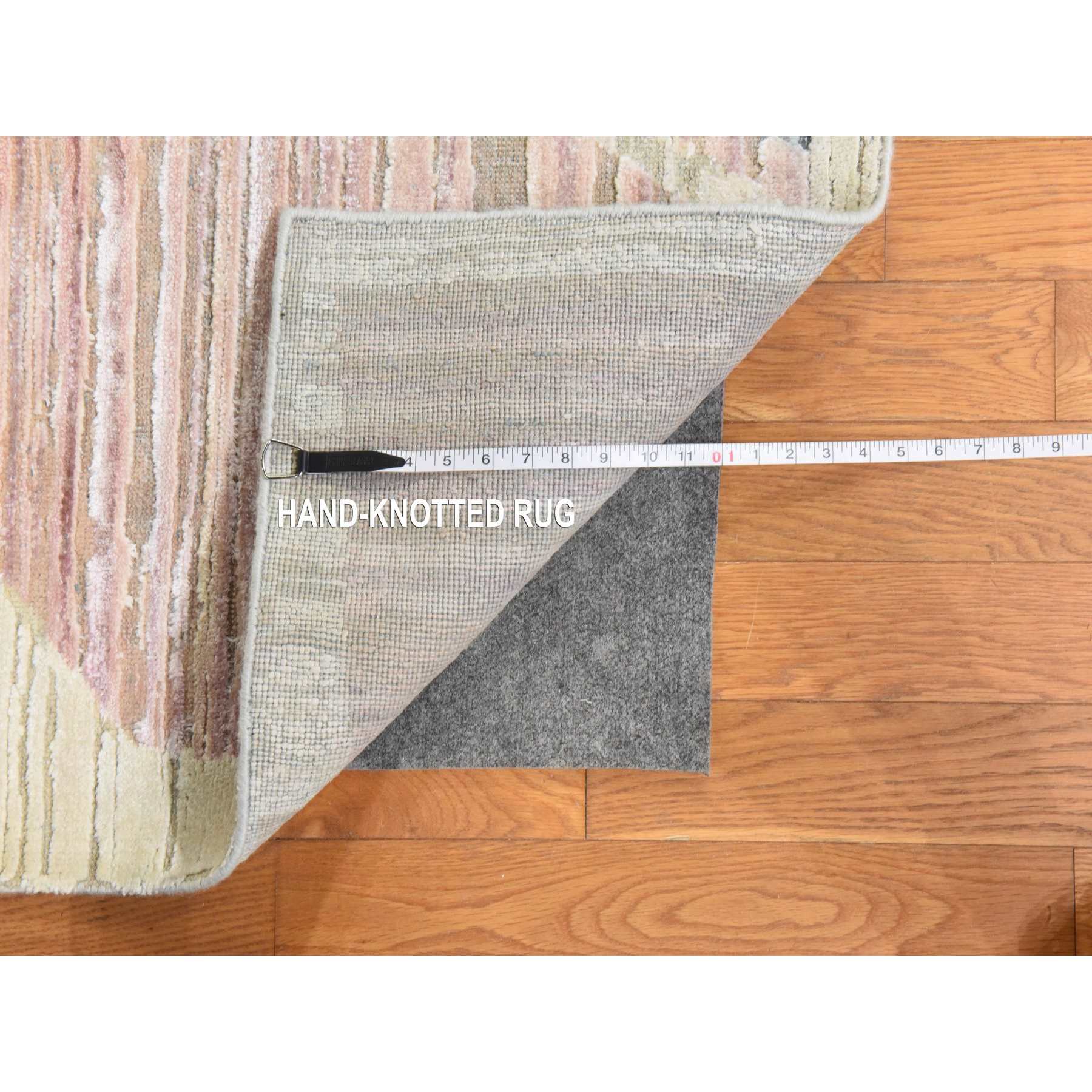 Modern-and-Contemporary-Hand-Knotted-Rug-392685