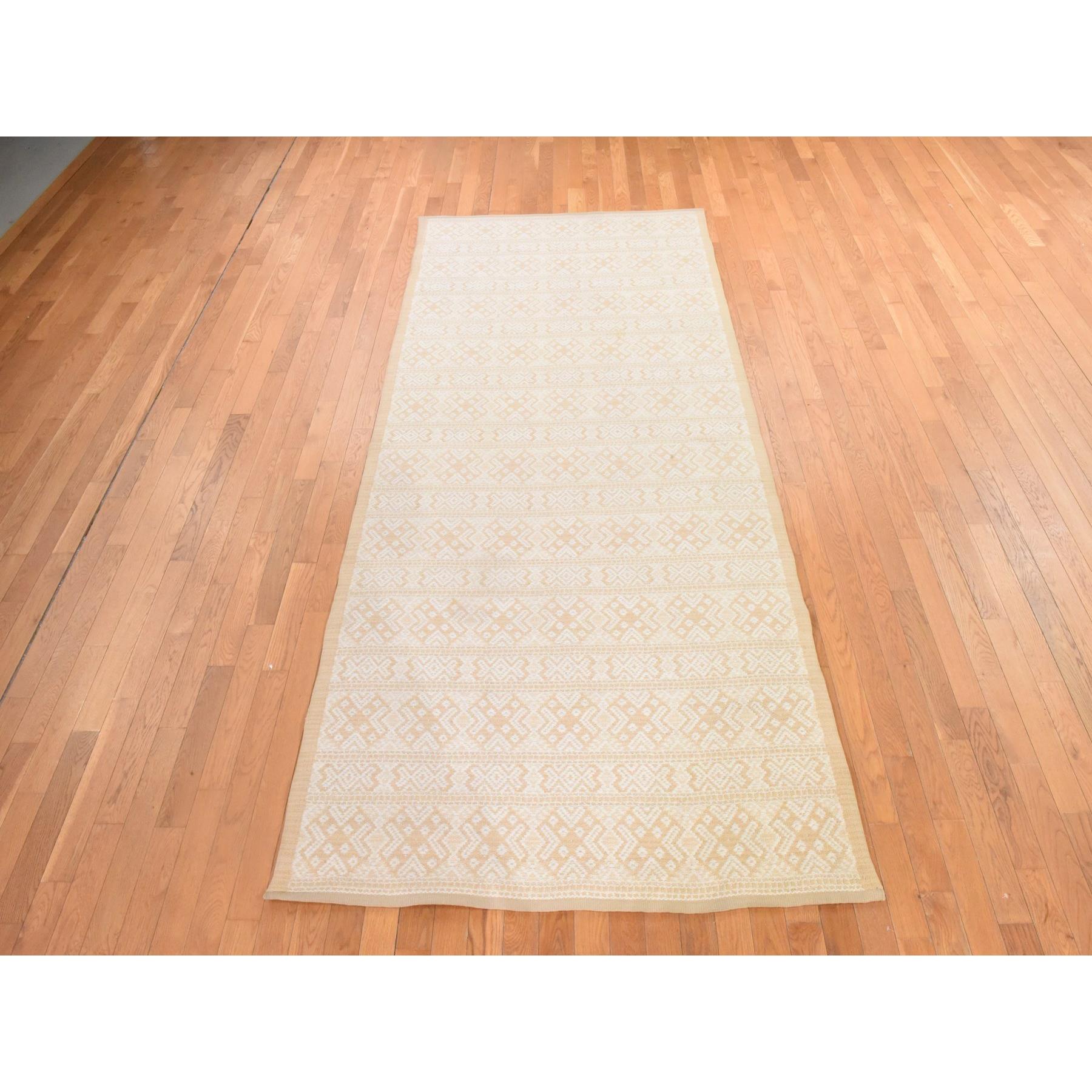 Modern-and-Contemporary-Hand-Knotted-Rug-393105