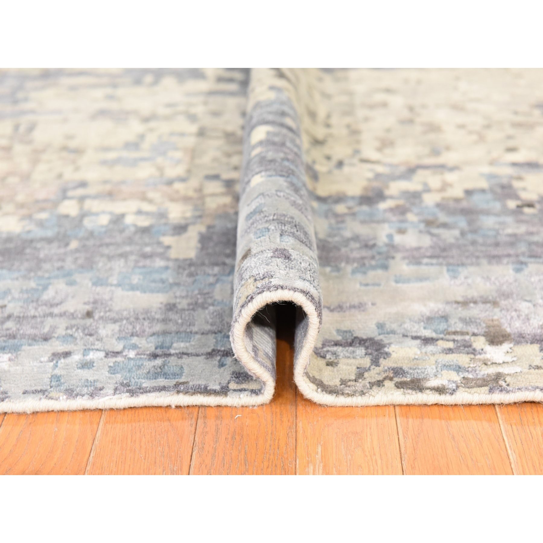 Modern-and-Contemporary-Hand-Knotted-Rug-393335