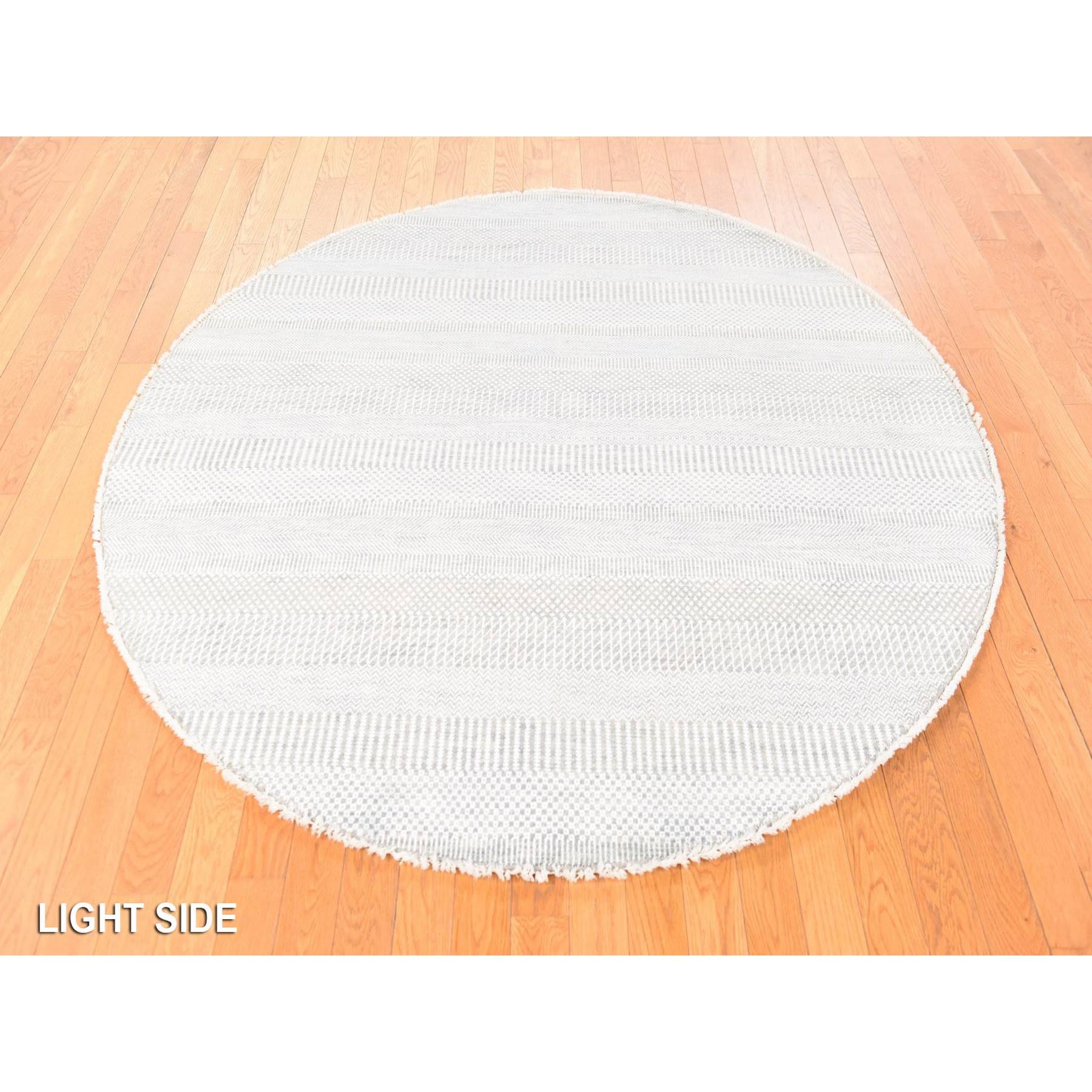 Modern-and-Contemporary-Hand-Knotted-Rug-393480
